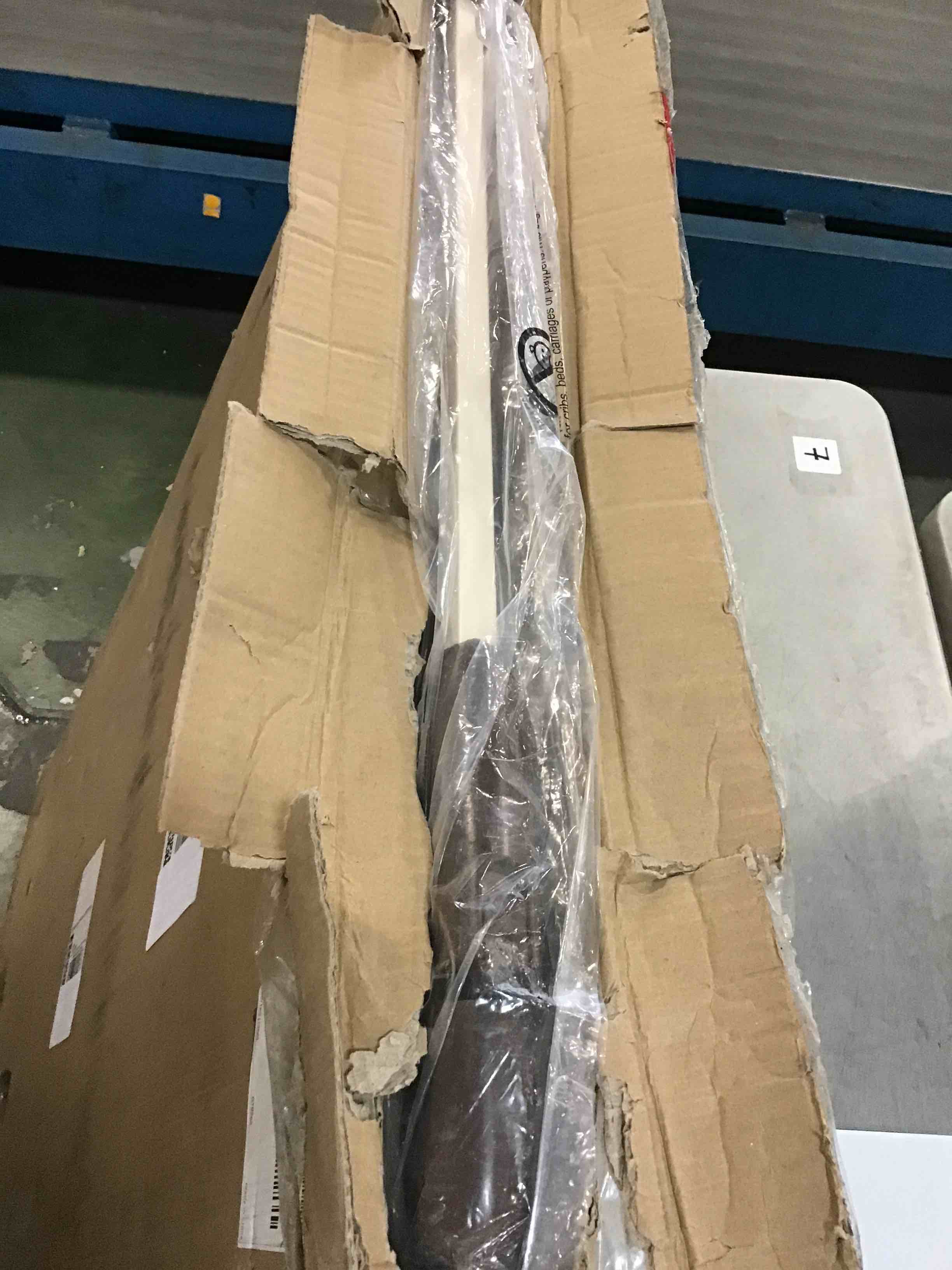 https://s3.amazonaws.com/lotting-images-prod/bidfta/PPE0336375_1729700185515.jpeg