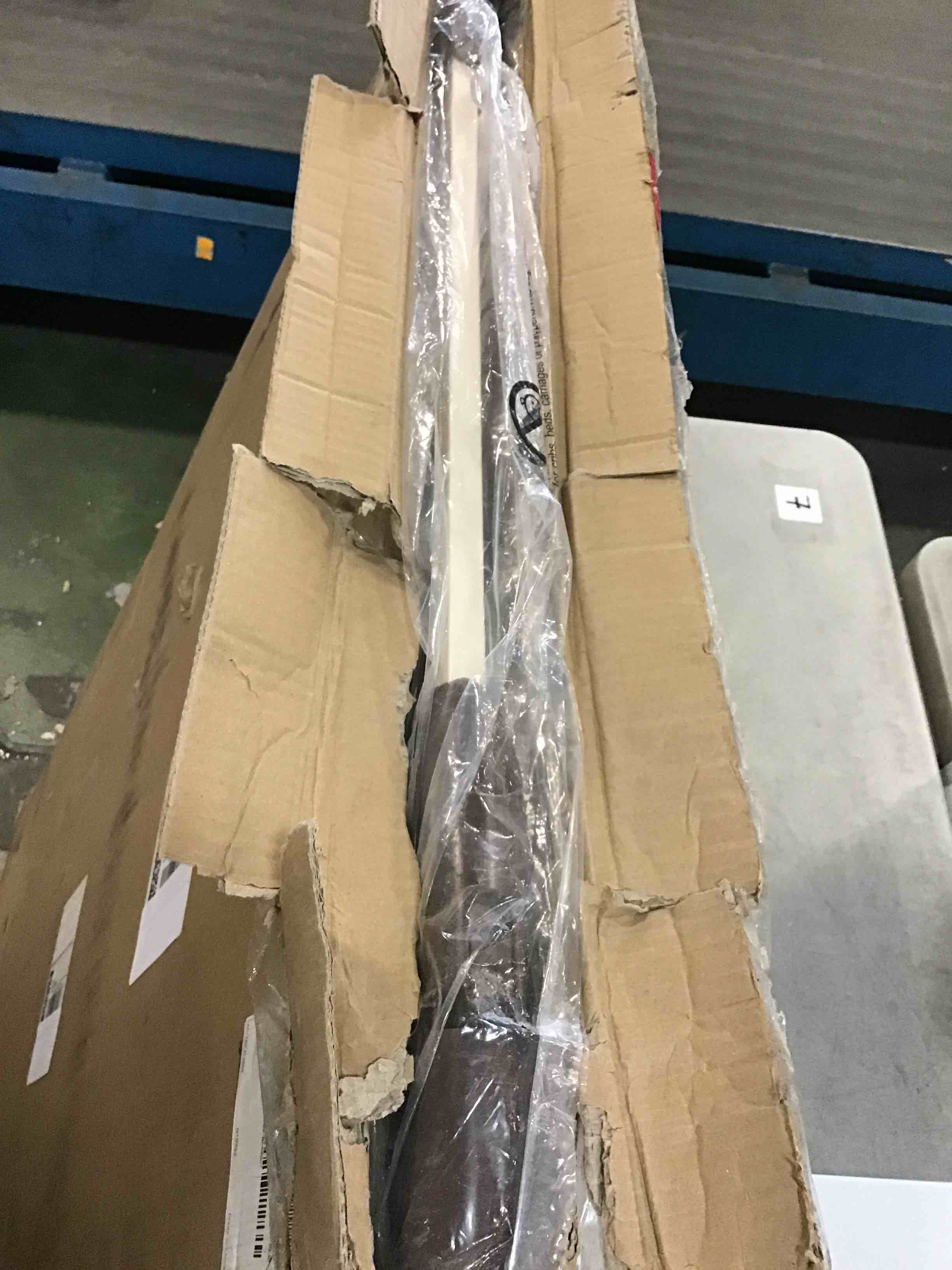 https://s3.amazonaws.com/lotting-images-prod/bidfta/PPE0336375_1729700186732.jpeg