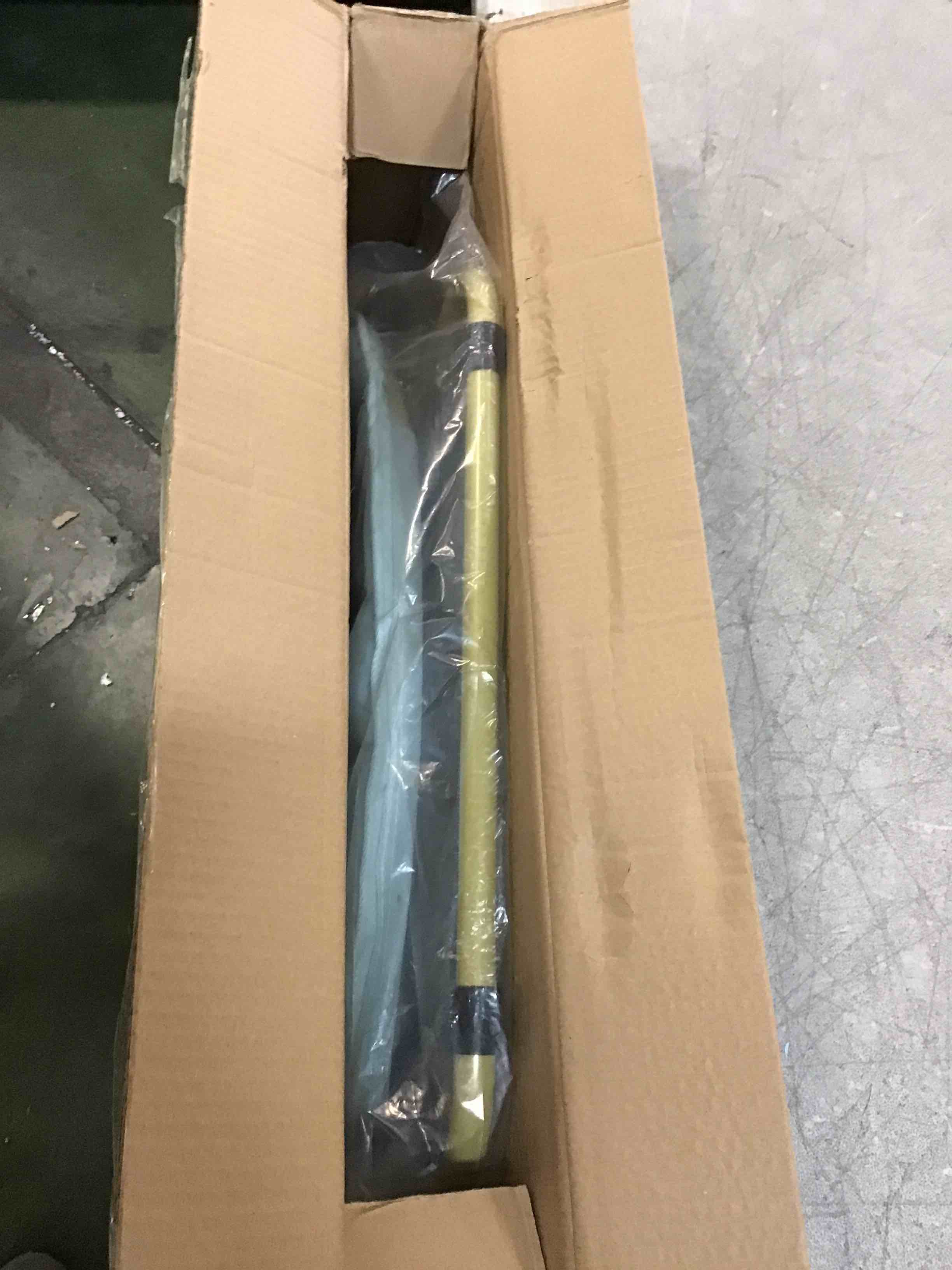 https://s3.amazonaws.com/lotting-images-prod/bidfta/PPE0336389_1729698447953.jpeg