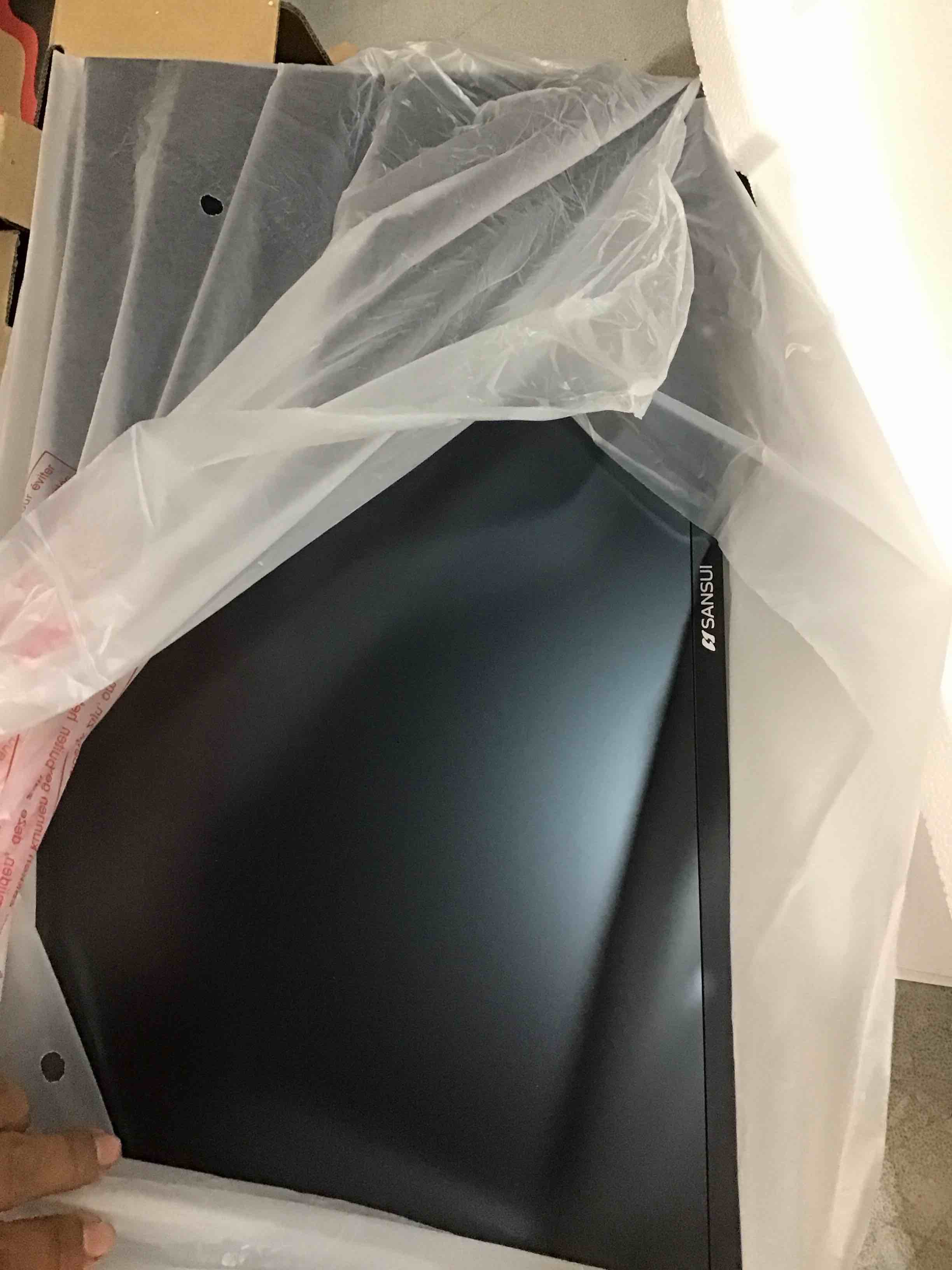 https://s3.amazonaws.com/lotting-images-prod/bidfta/PPE0337973_1728949131011.jpeg