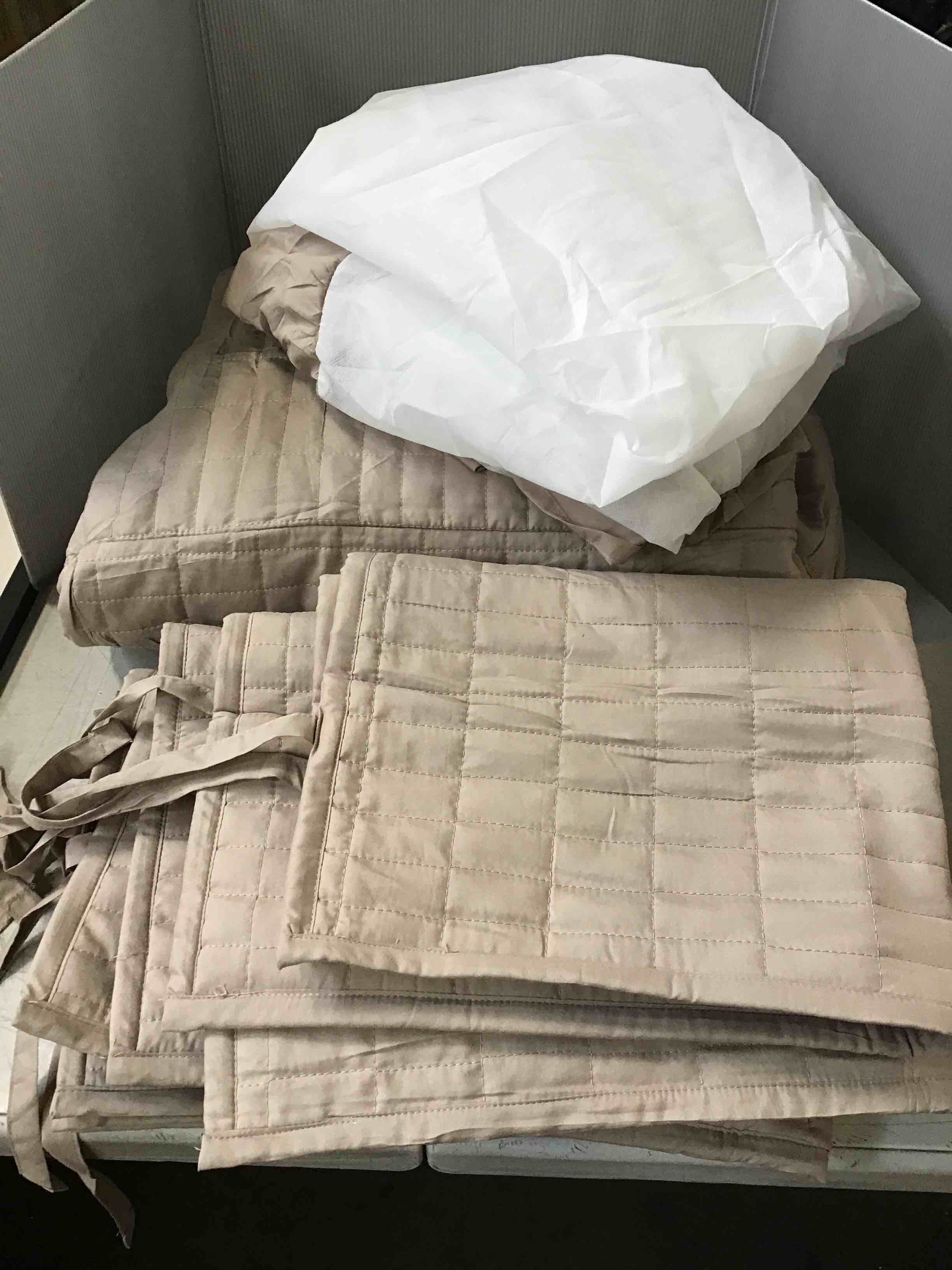 https://s3.amazonaws.com/lotting-images-prod/bidfta/PPE0340072_1745947269416.jpeg