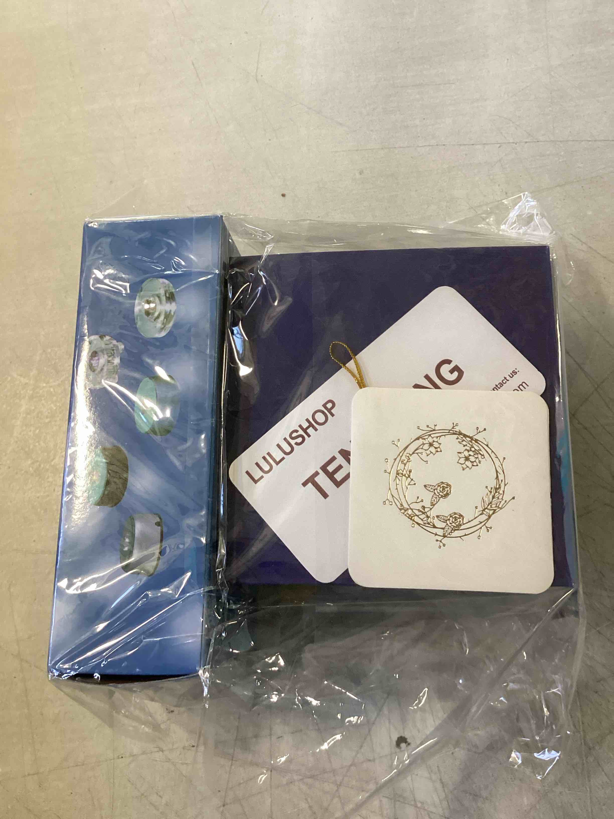 https://s3.amazonaws.com/lotting-images-prod/bidfta/PPE0340137_1745866350156.jpeg