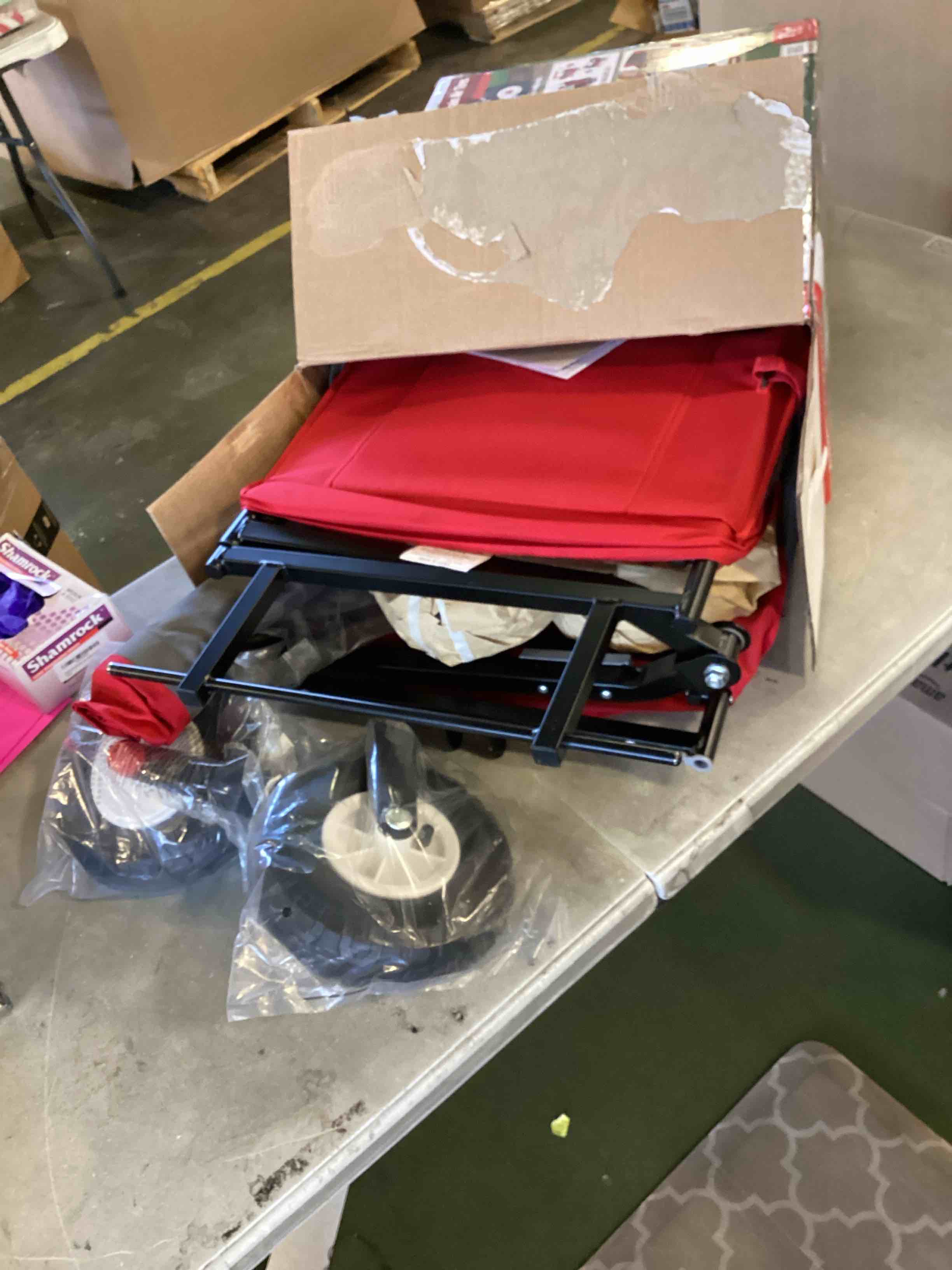 https://s3.amazonaws.com/lotting-images-prod/bidfta/PPE0341143_1728332052758.jpeg