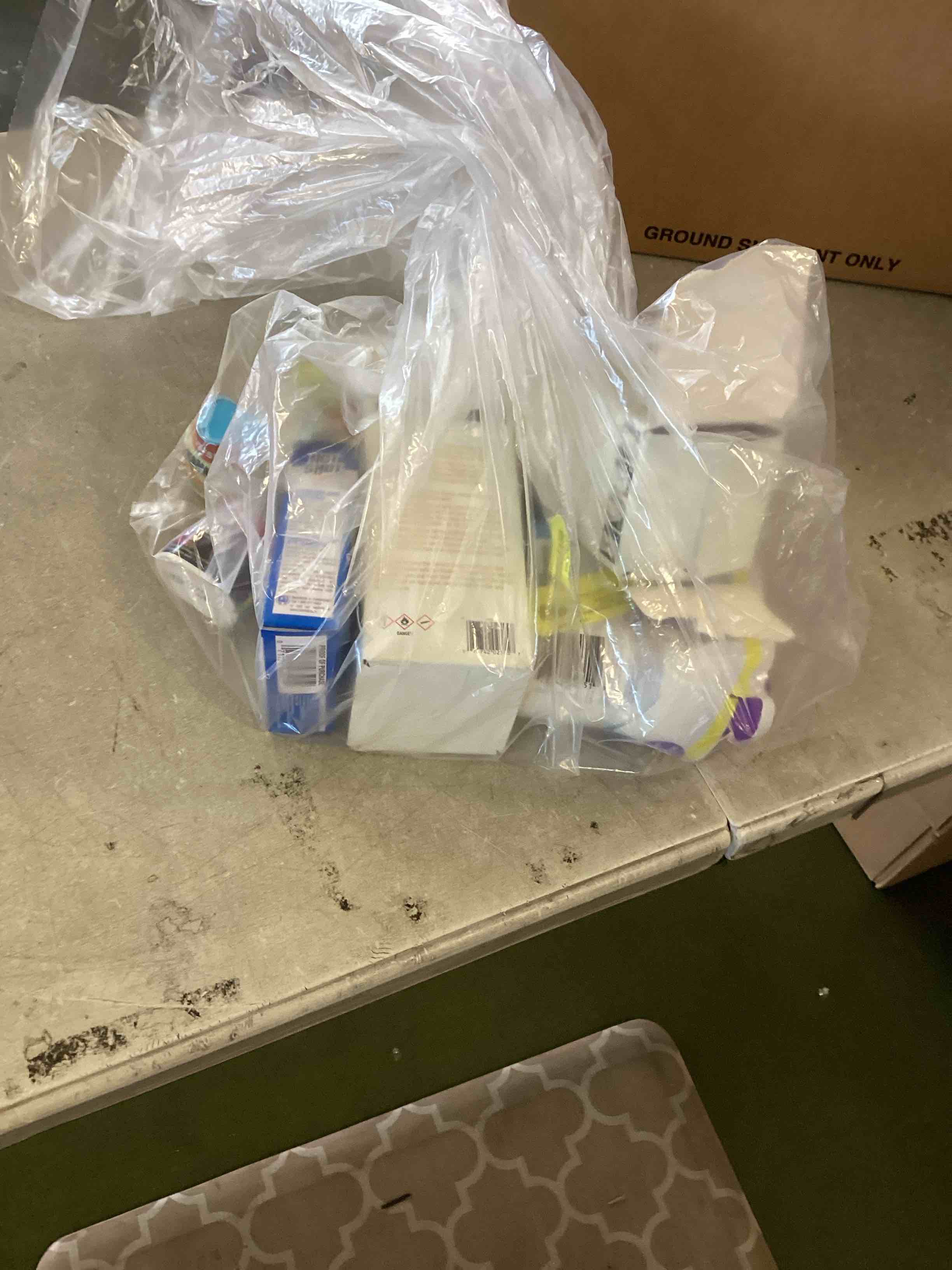 https://s3.amazonaws.com/lotting-images-prod/bidfta/PPE0341240_1728307193783.jpeg