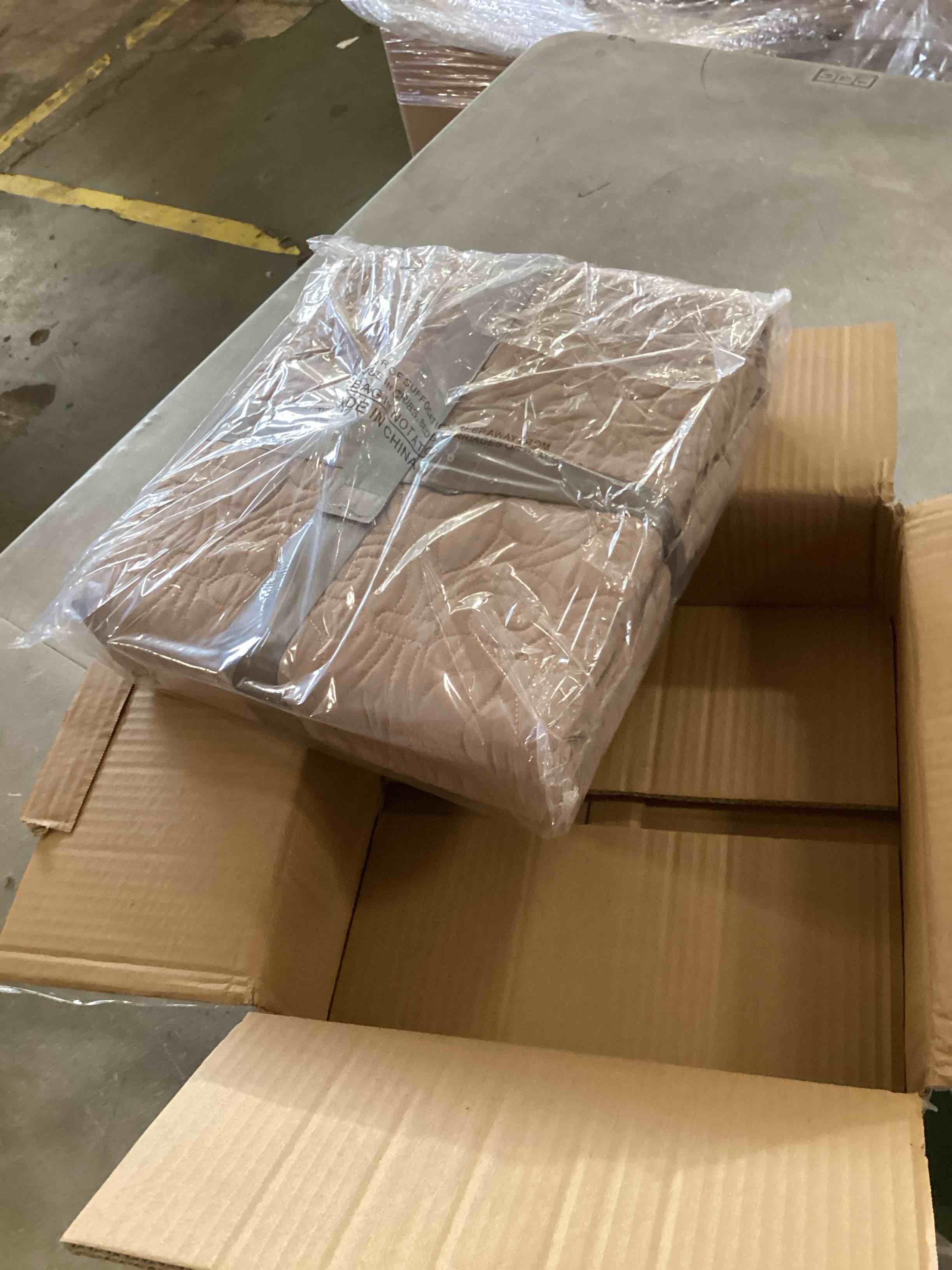 Madison Park Madison Park Luxe Quilted Throw Blanket Damask Stitching