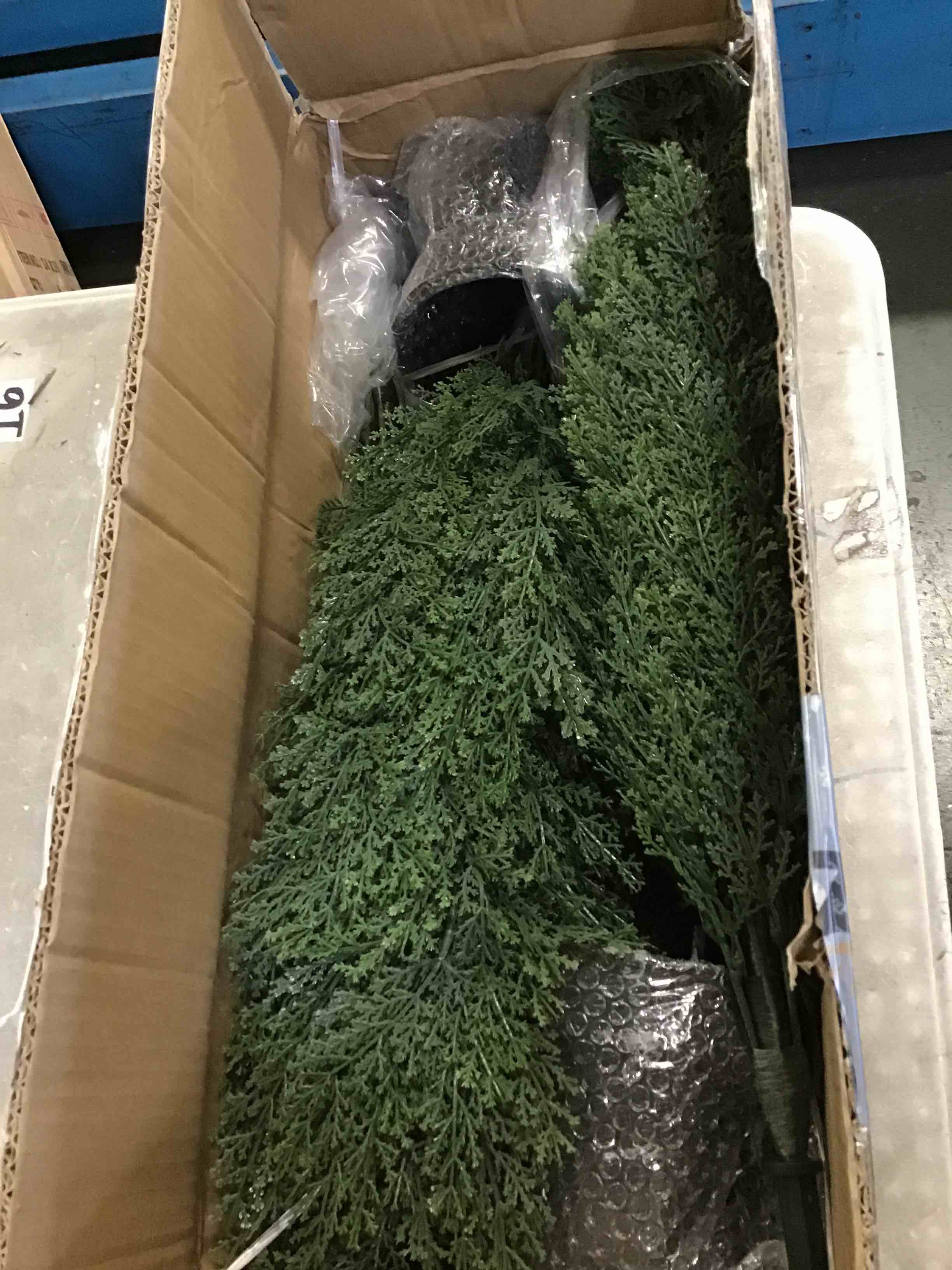 https://s3.amazonaws.com/lotting-images-prod/bidfta/PPE0342236_1728412269537.jpeg