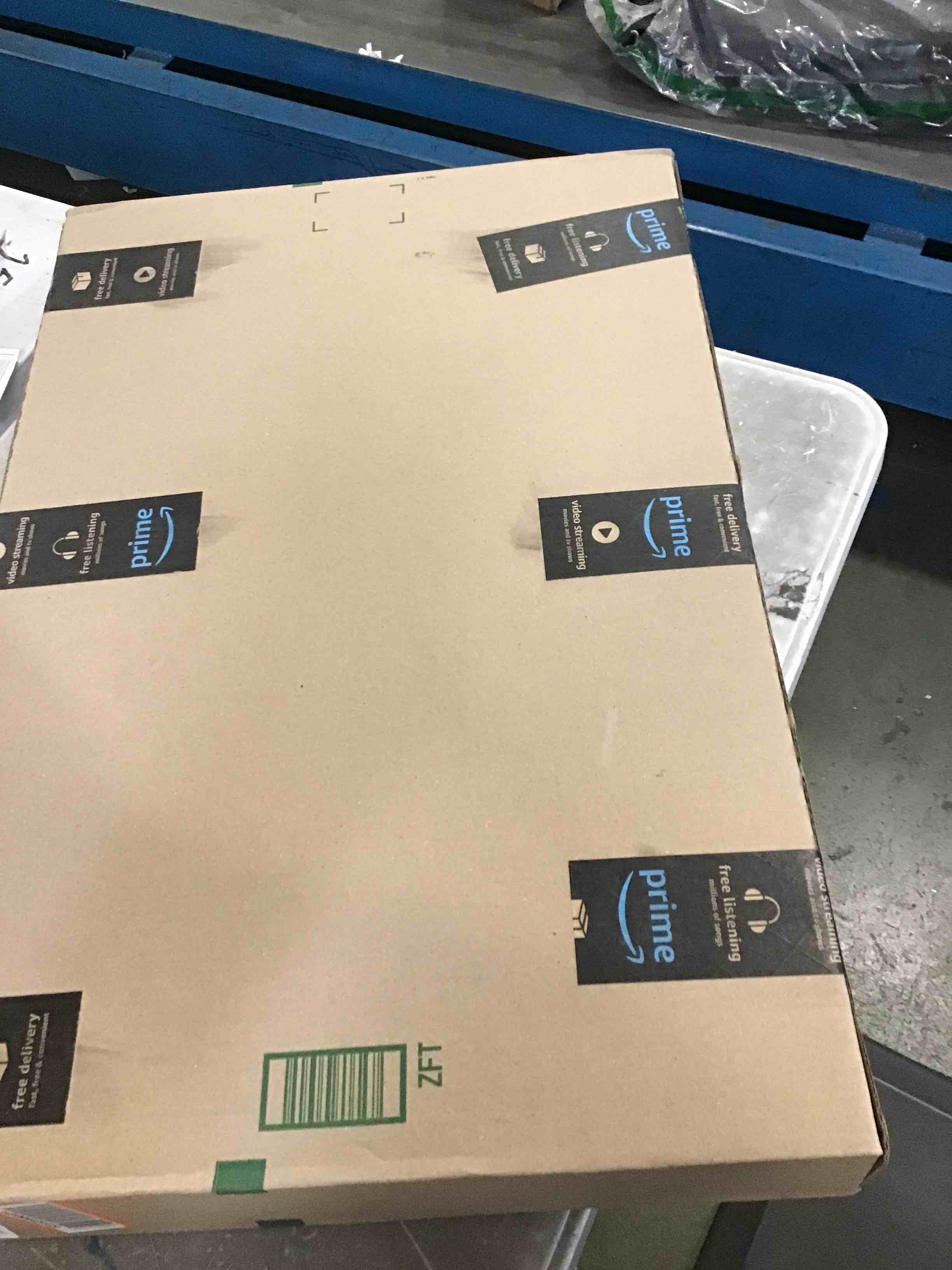 https://s3.amazonaws.com/lotting-images-prod/bidfta/PPE0342242_1728413128190.jpeg