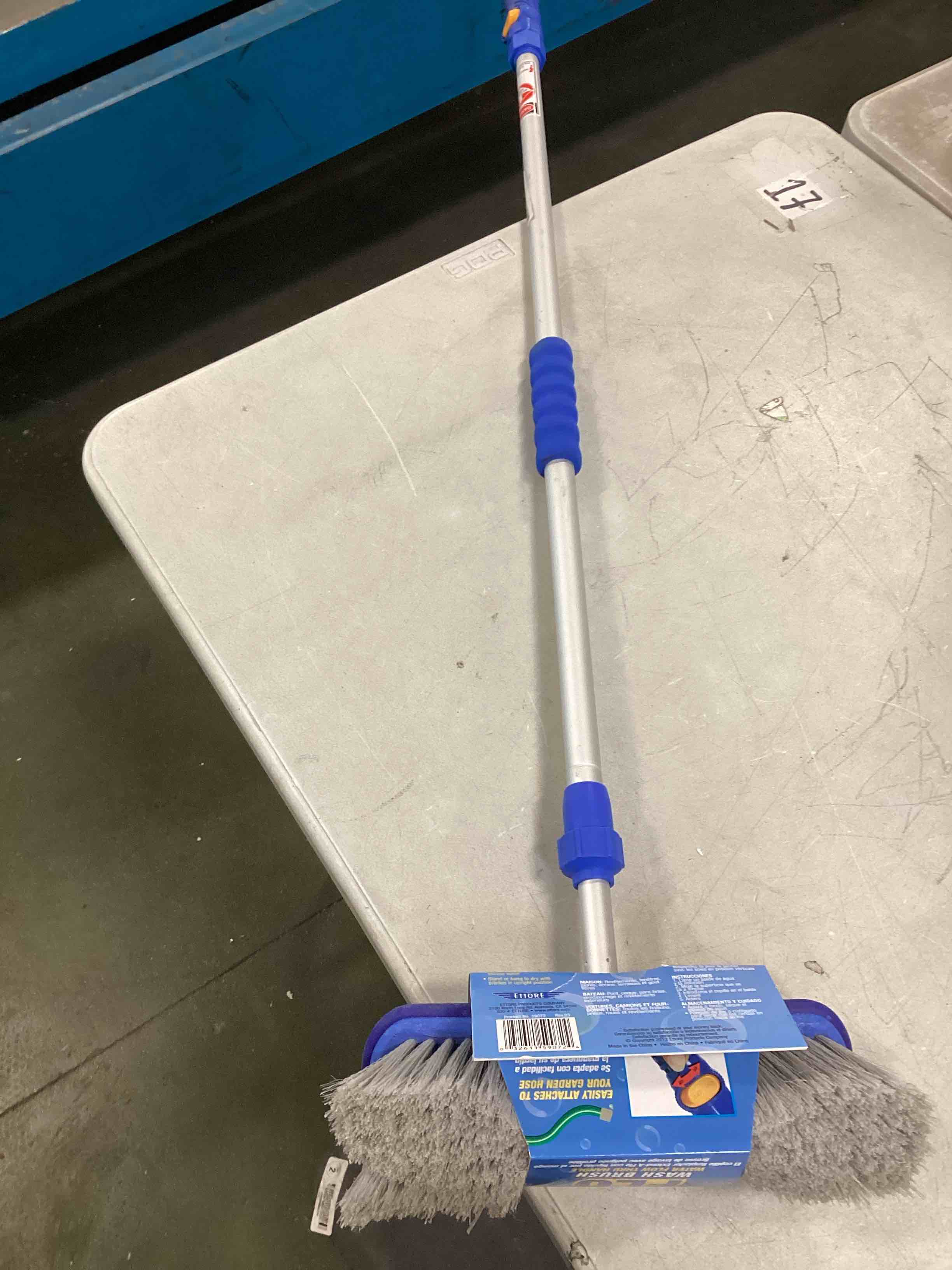 https://s3.amazonaws.com/lotting-images-prod/bidfta/PPE0342421_1729000387537.jpeg