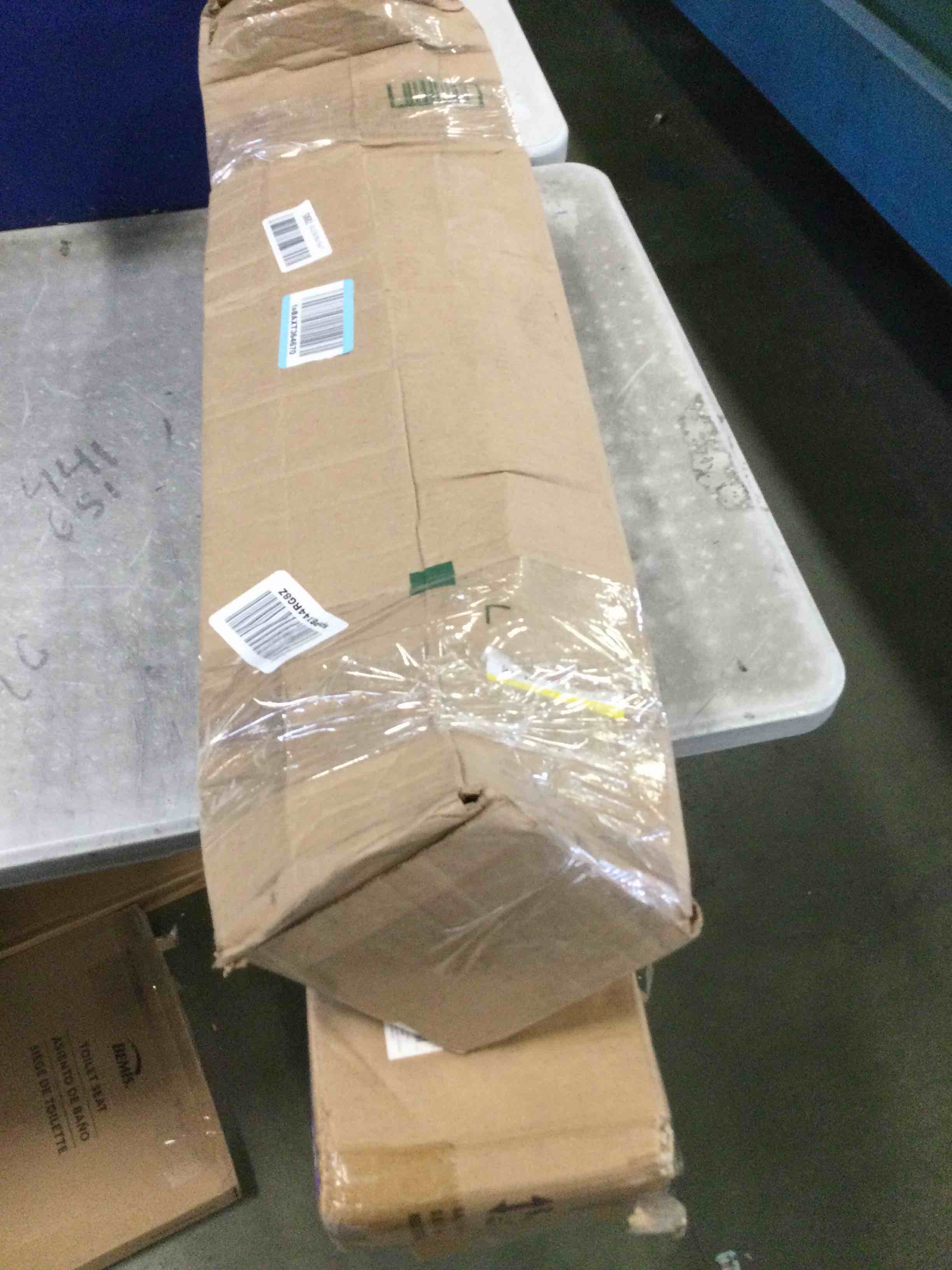 https://s3.amazonaws.com/lotting-images-prod/bidfta/PPE0342544_1729099661063.jpeg