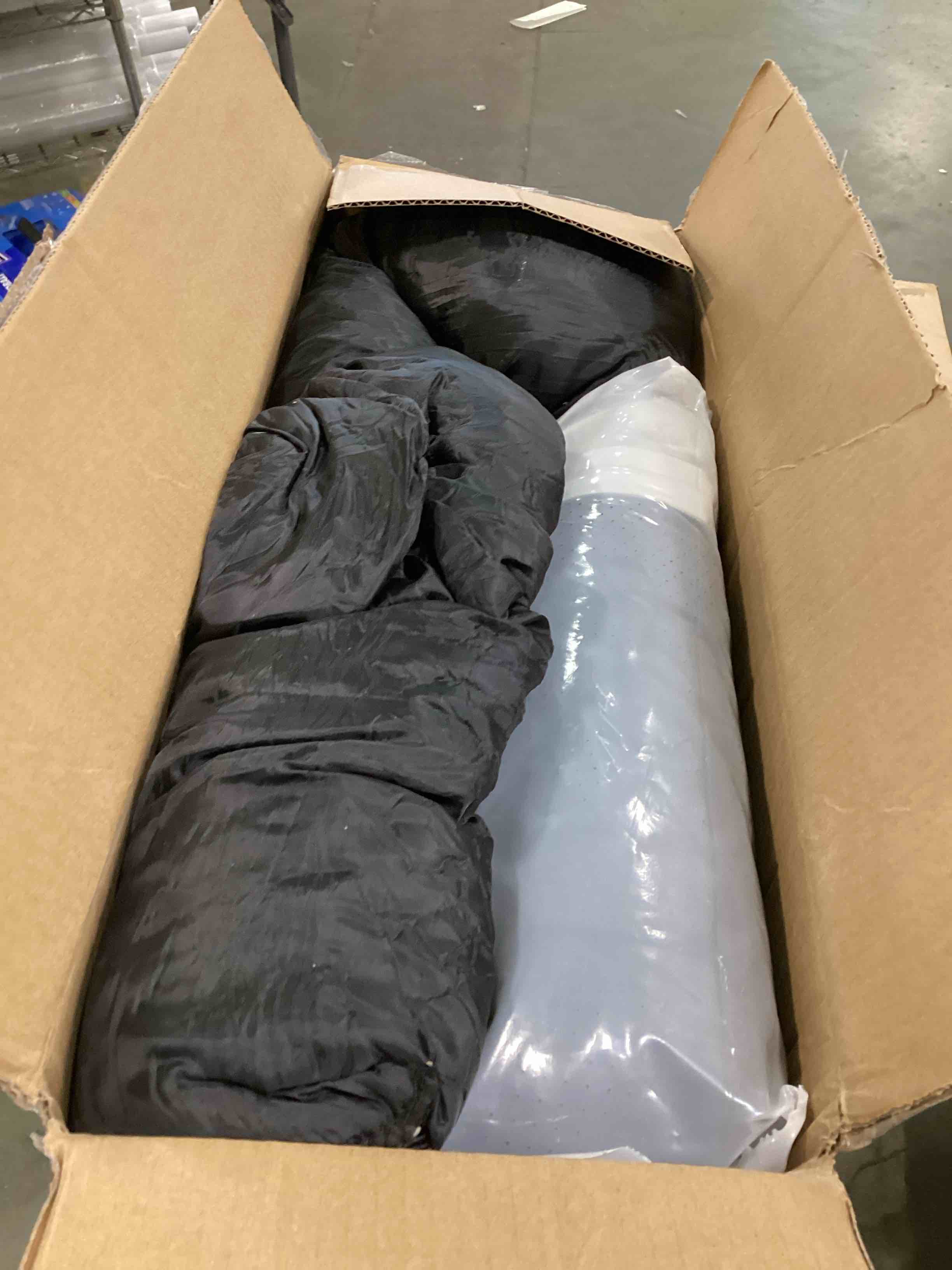 https://s3.amazonaws.com/lotting-images-prod/bidfta/PPE0343048_1729694916992.jpeg