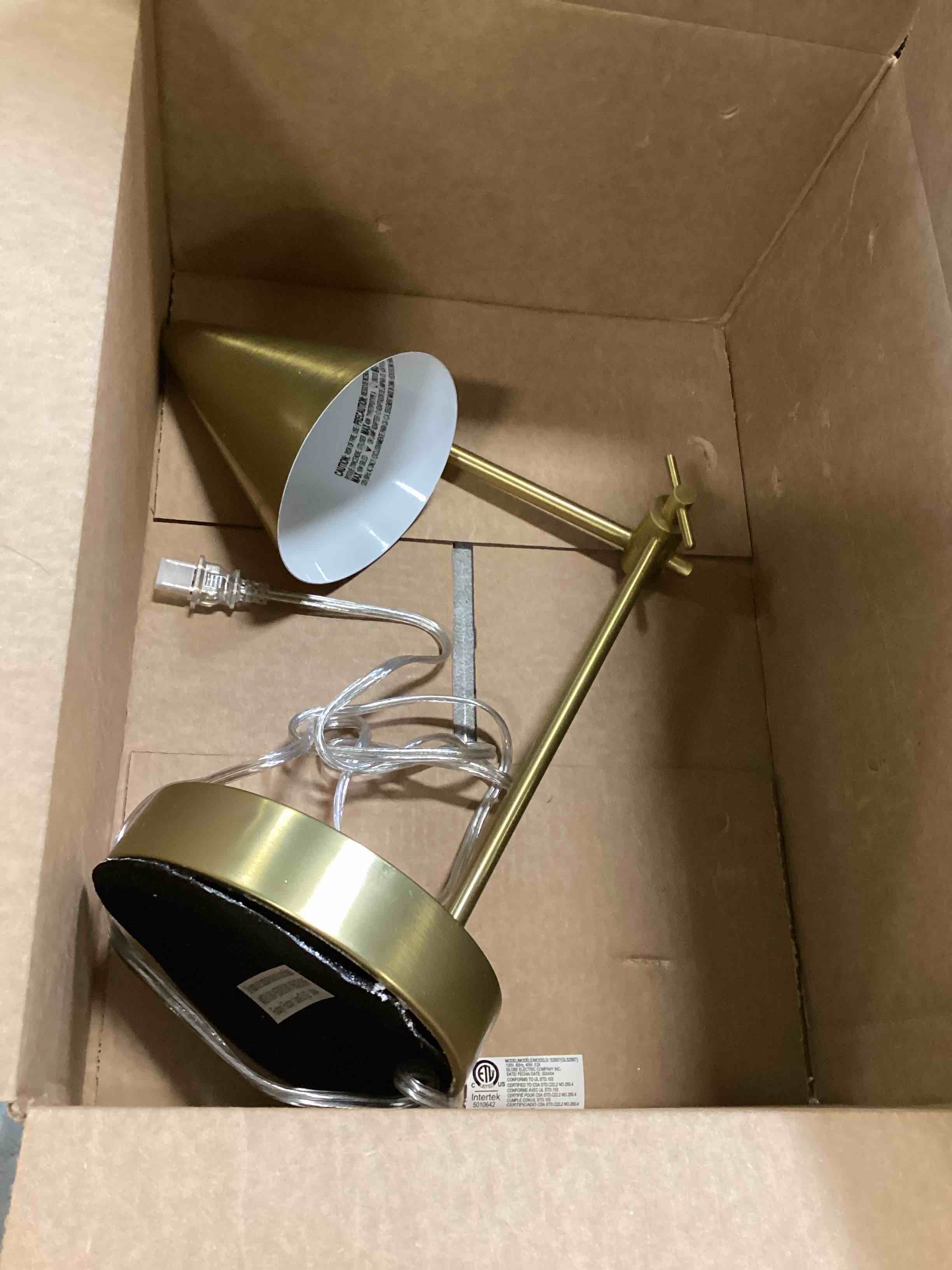 https://s3.amazonaws.com/lotting-images-prod/bidfta/PPE0343093_1729698901171.jpeg