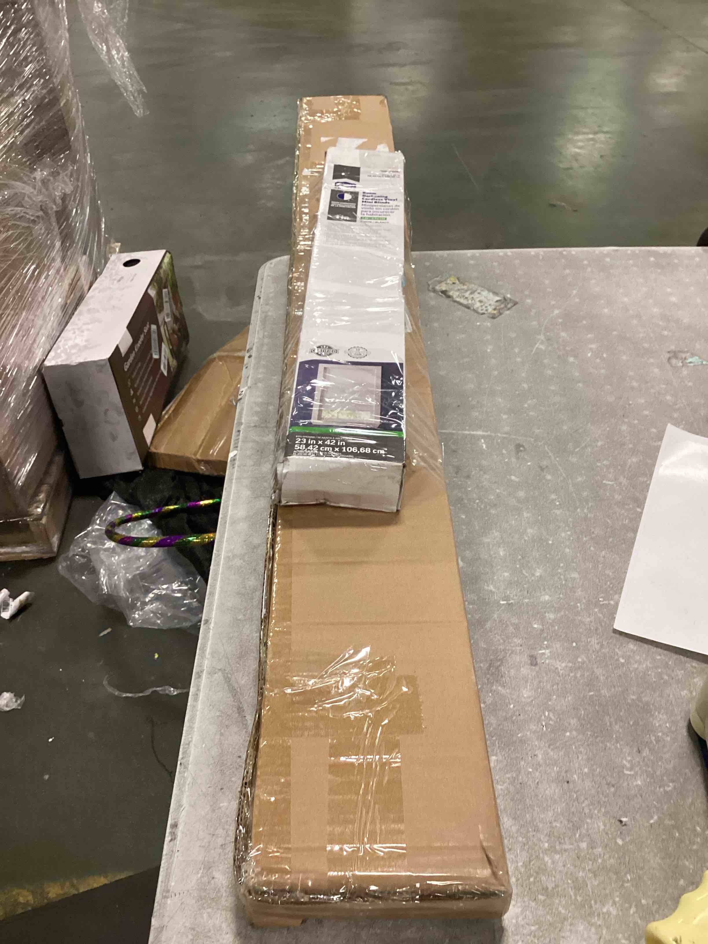 https://s3.amazonaws.com/lotting-images-prod/bidfta/PPE0343199_1729770793803.jpeg