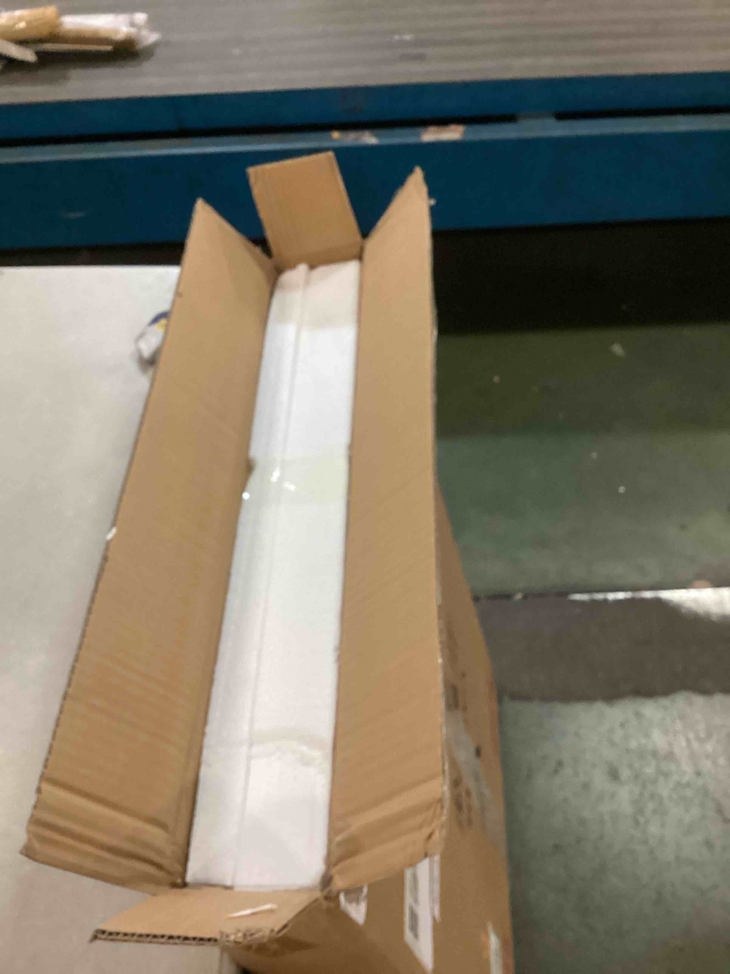https://s3.amazonaws.com/lotting-images-prod/bidfta/PPE0343860_1726714019786.jpeg