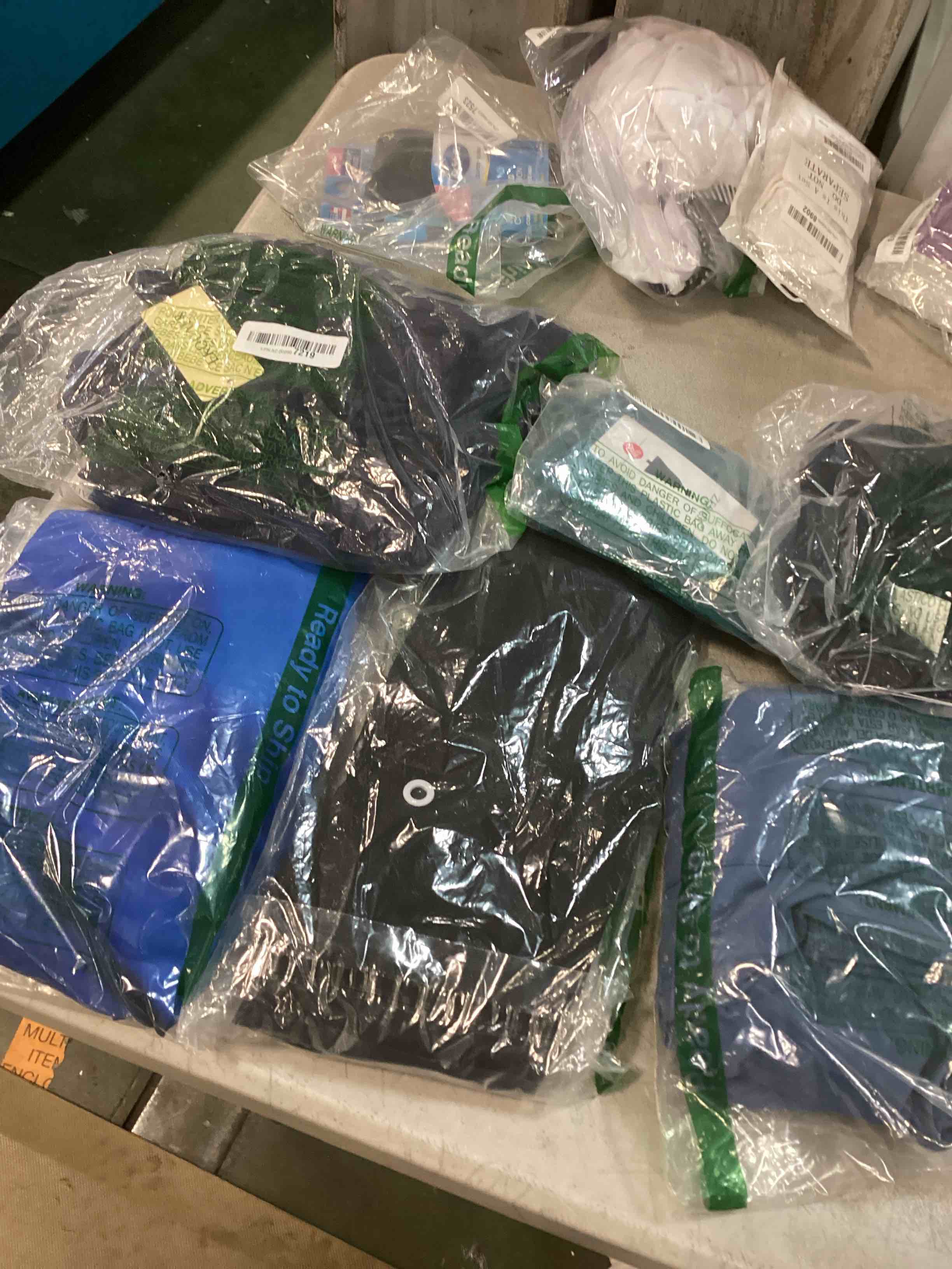 https://s3.amazonaws.com/lotting-images-prod/bidfta/PPE0344018_1729020722170.jpeg