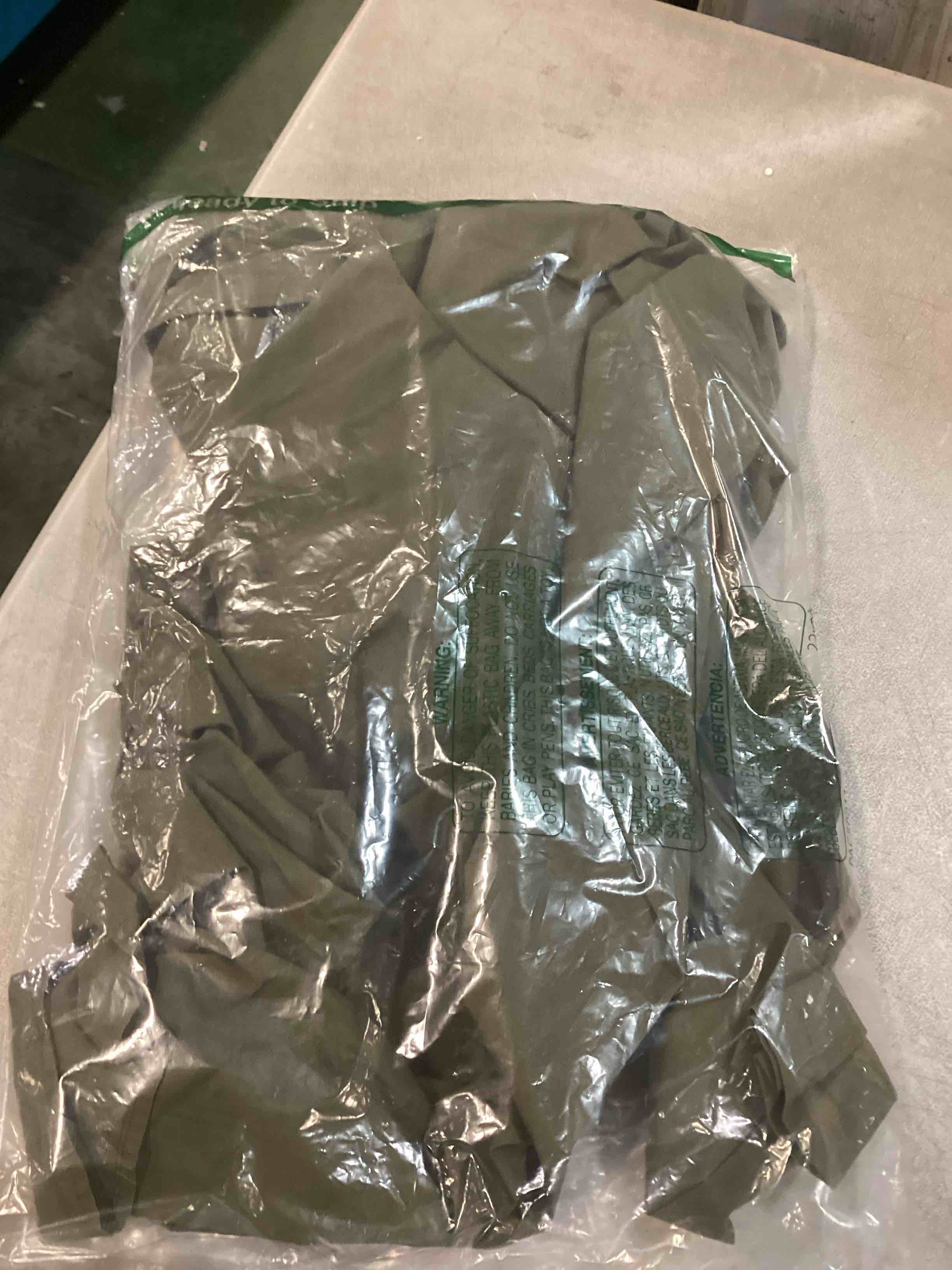 https://s3.amazonaws.com/lotting-images-prod/bidfta/PPE0344073_1729012839136.jpeg