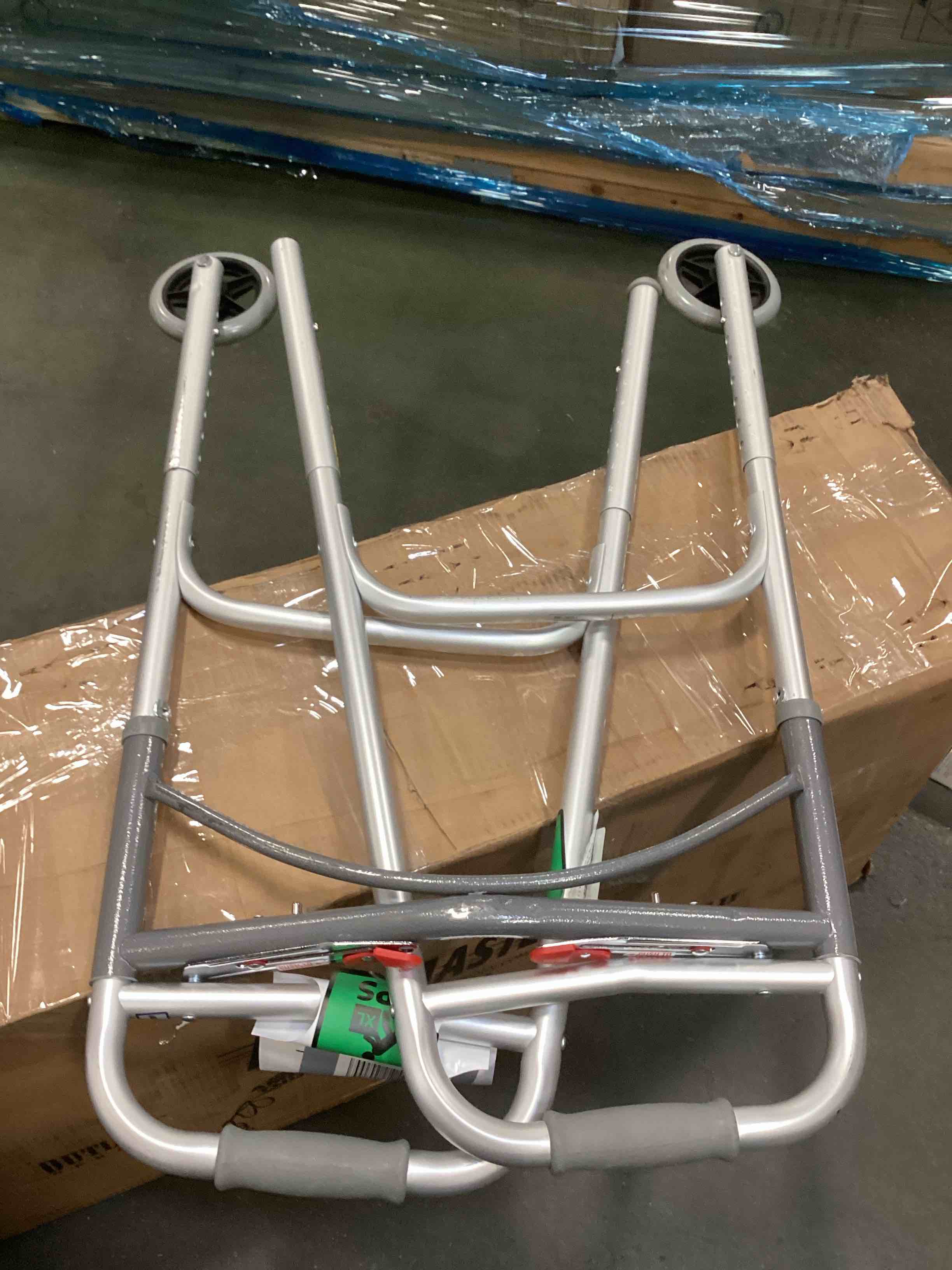 Walker Adlt 2but w/5 whl.1/ea