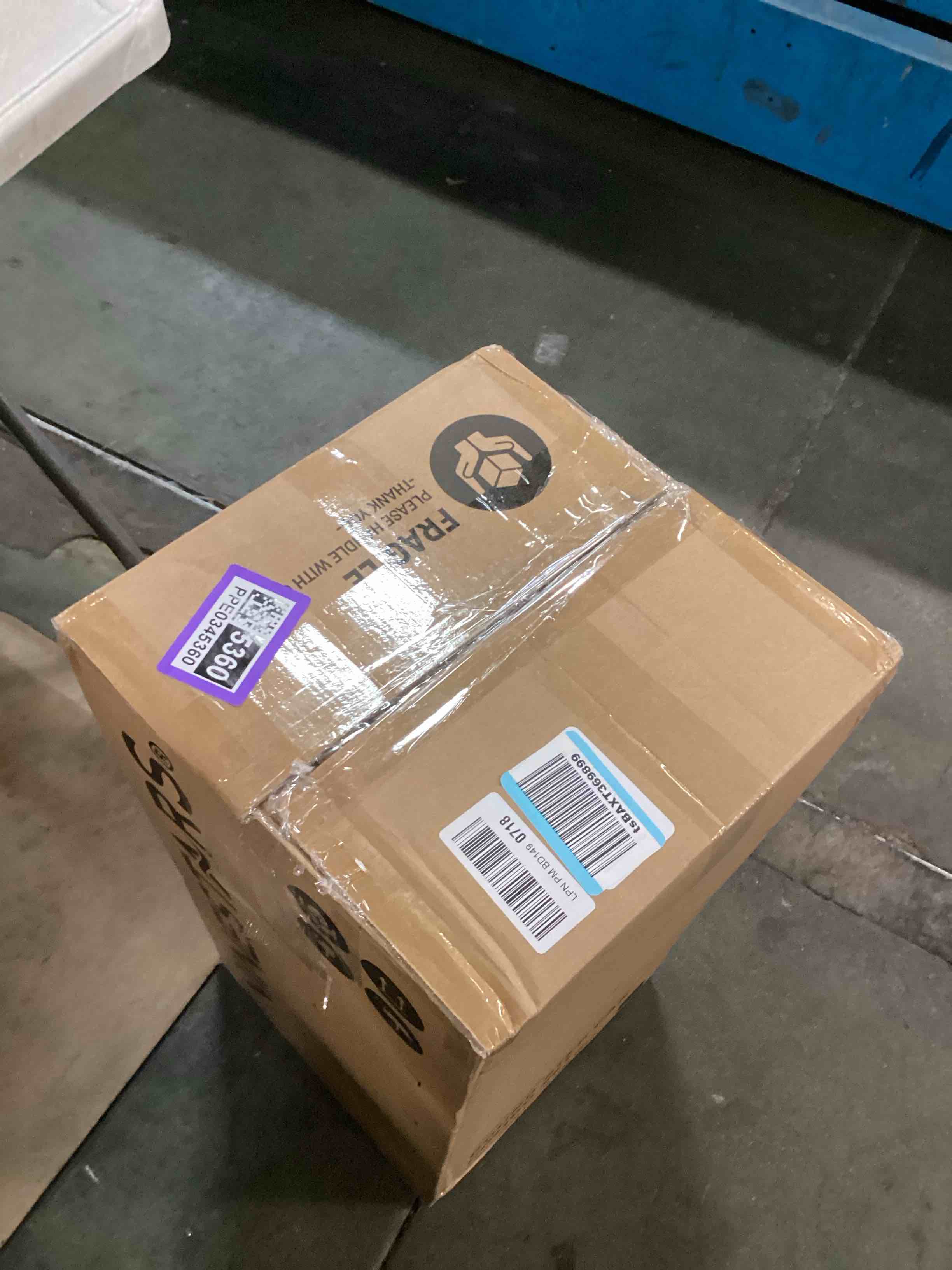 https://s3.amazonaws.com/lotting-images-prod/bidfta/PPE0345360_1728391381962.jpeg