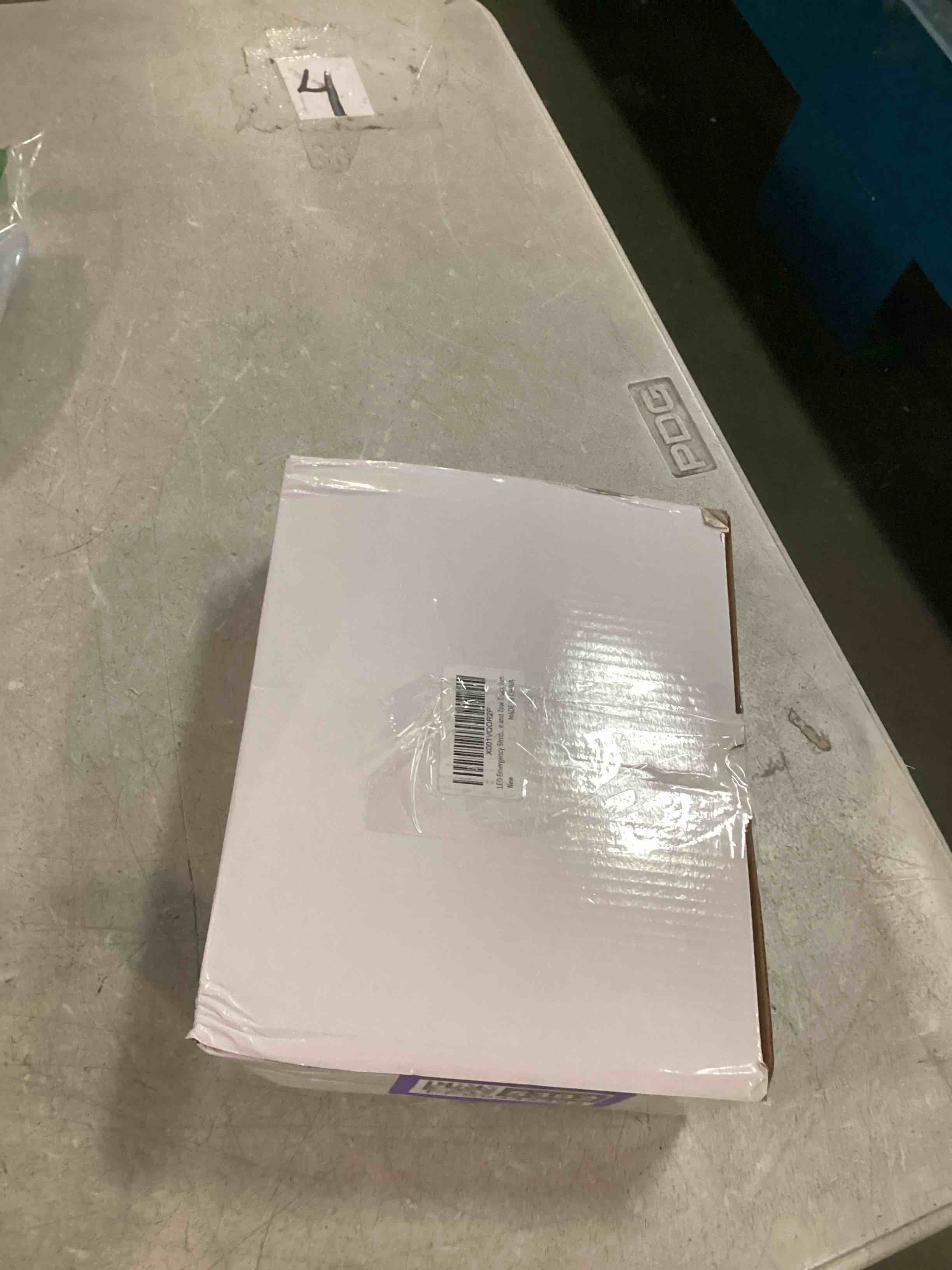 https://s3.amazonaws.com/lotting-images-prod/bidfta/PPE0345392_1728389012181.jpeg