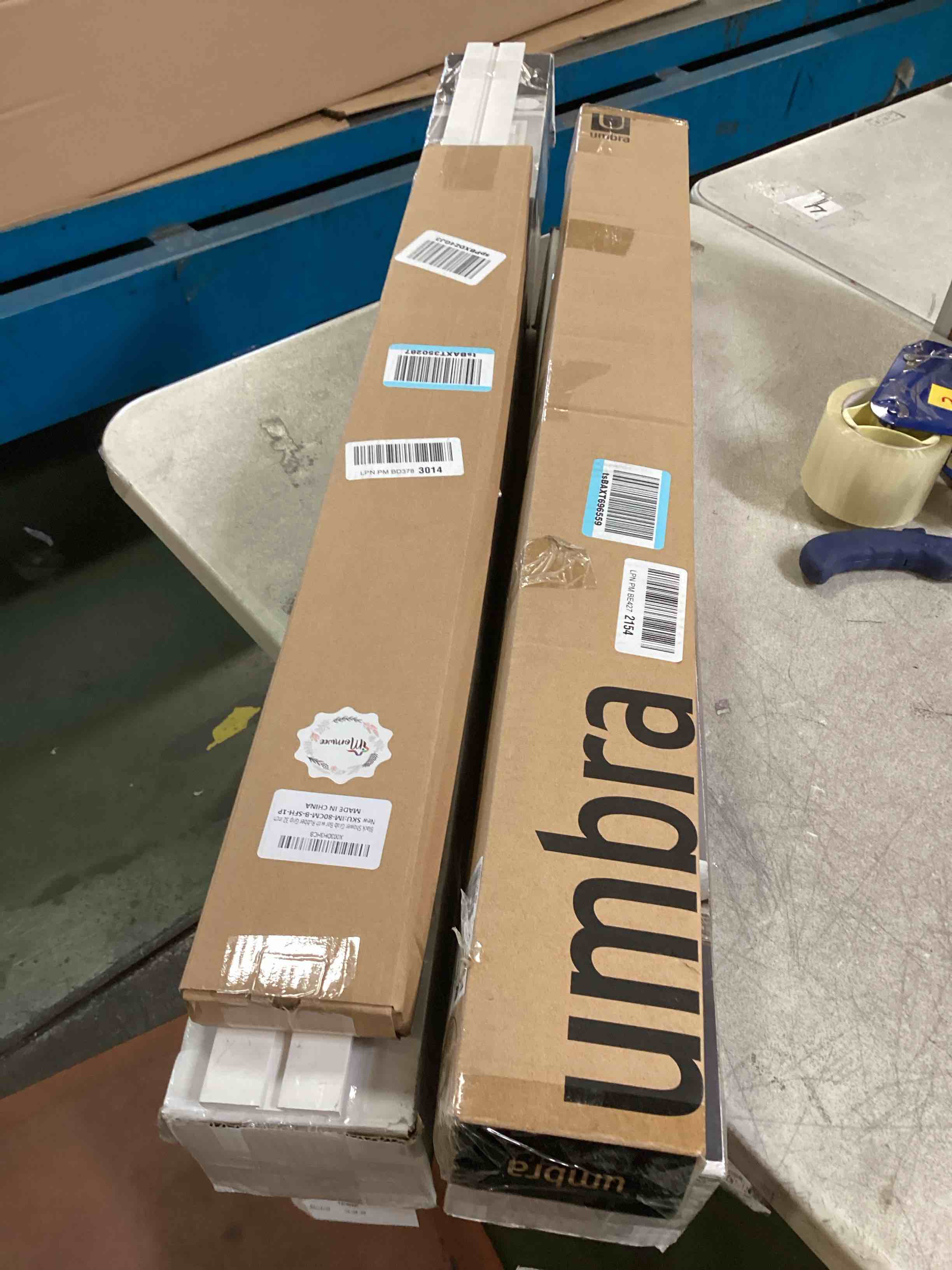 https://s3.amazonaws.com/lotting-images-prod/bidfta/PPE0345442_1728490884915.jpeg