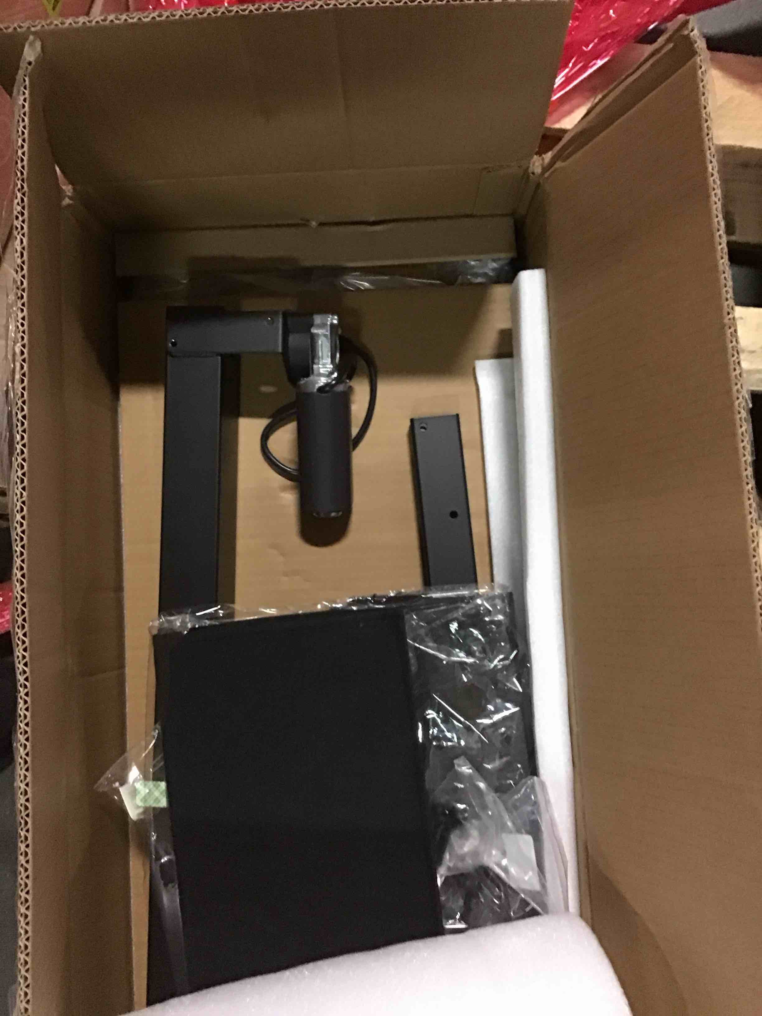 https://s3.amazonaws.com/lotting-images-prod/bidfta/PPE0346565_1732582206271.jpeg