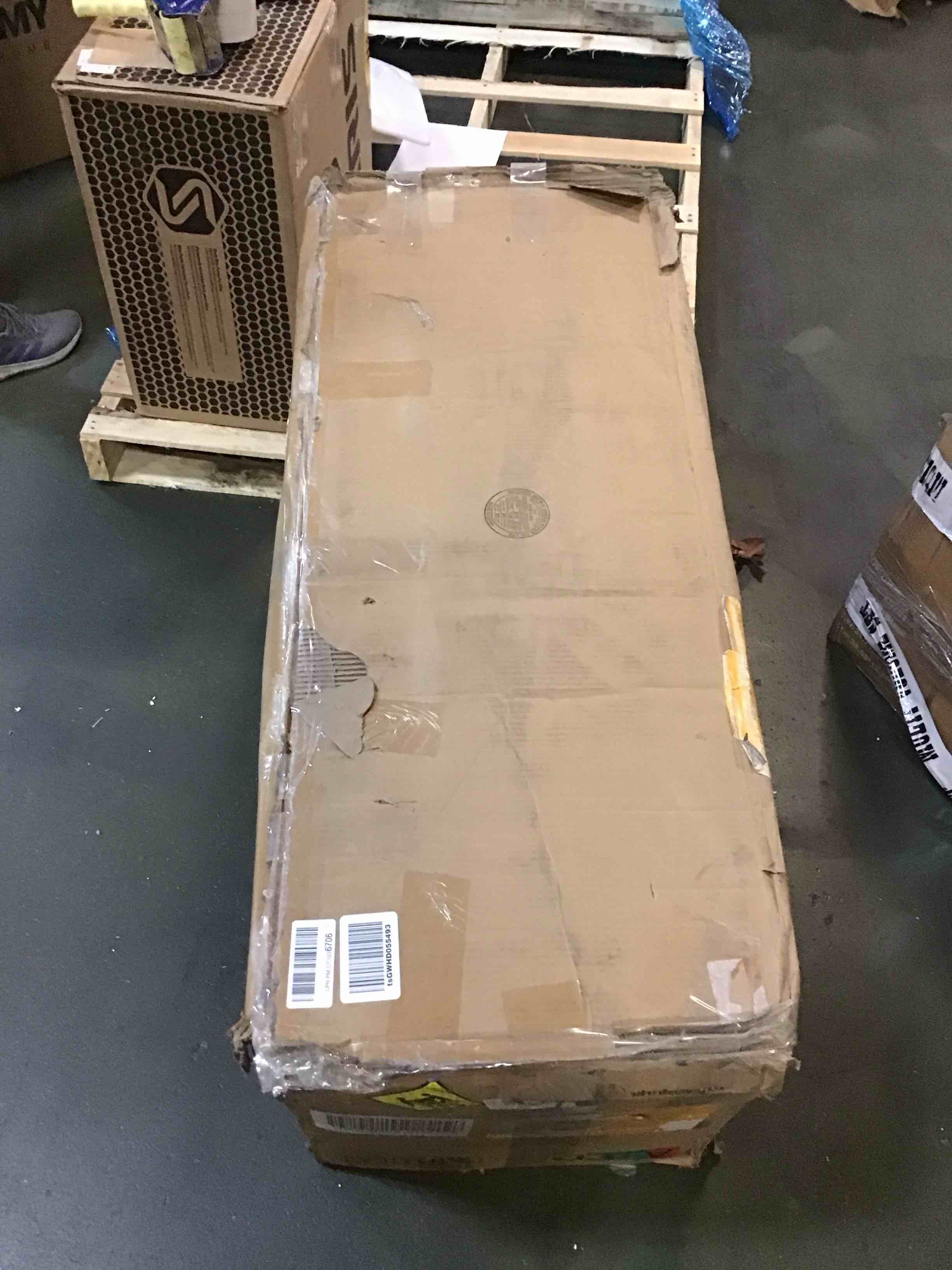 https://s3.amazonaws.com/lotting-images-prod/bidfta/PPE0346589_1732575992427.jpeg