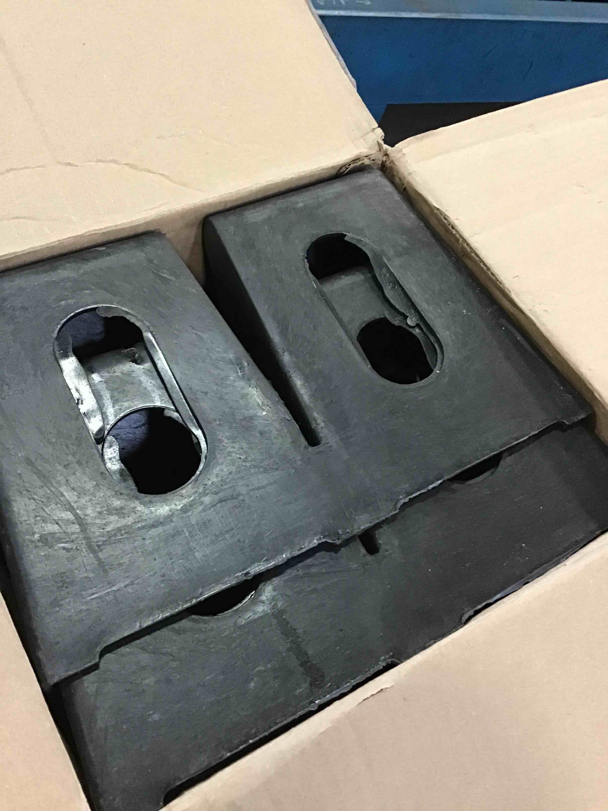 https://s3.amazonaws.com/lotting-images-prod/bidfta/PPE0347601_1731166338975.jpeg