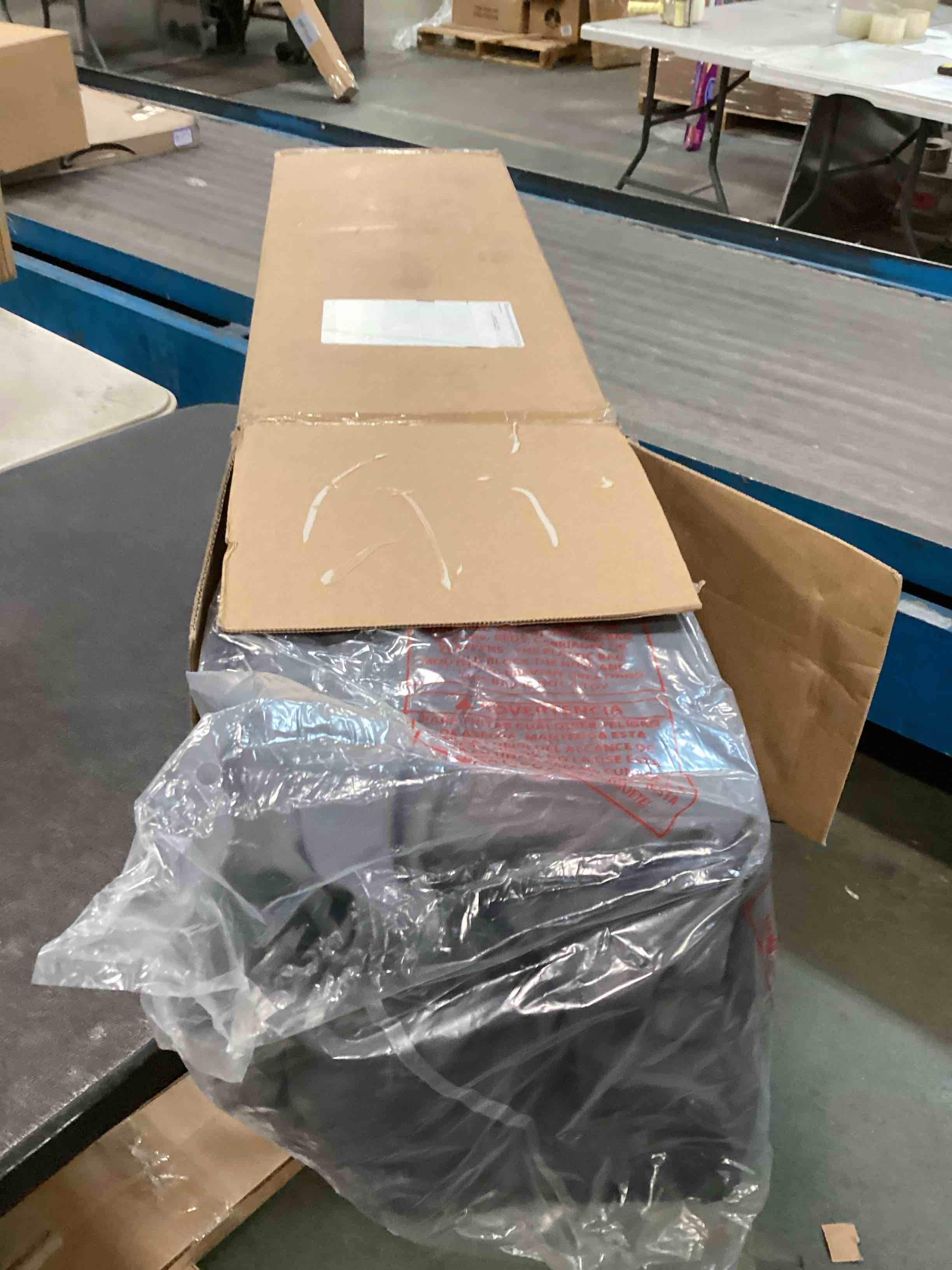 https://s3.amazonaws.com/lotting-images-prod/bidfta/PPE0350119_1729310326440.jpeg