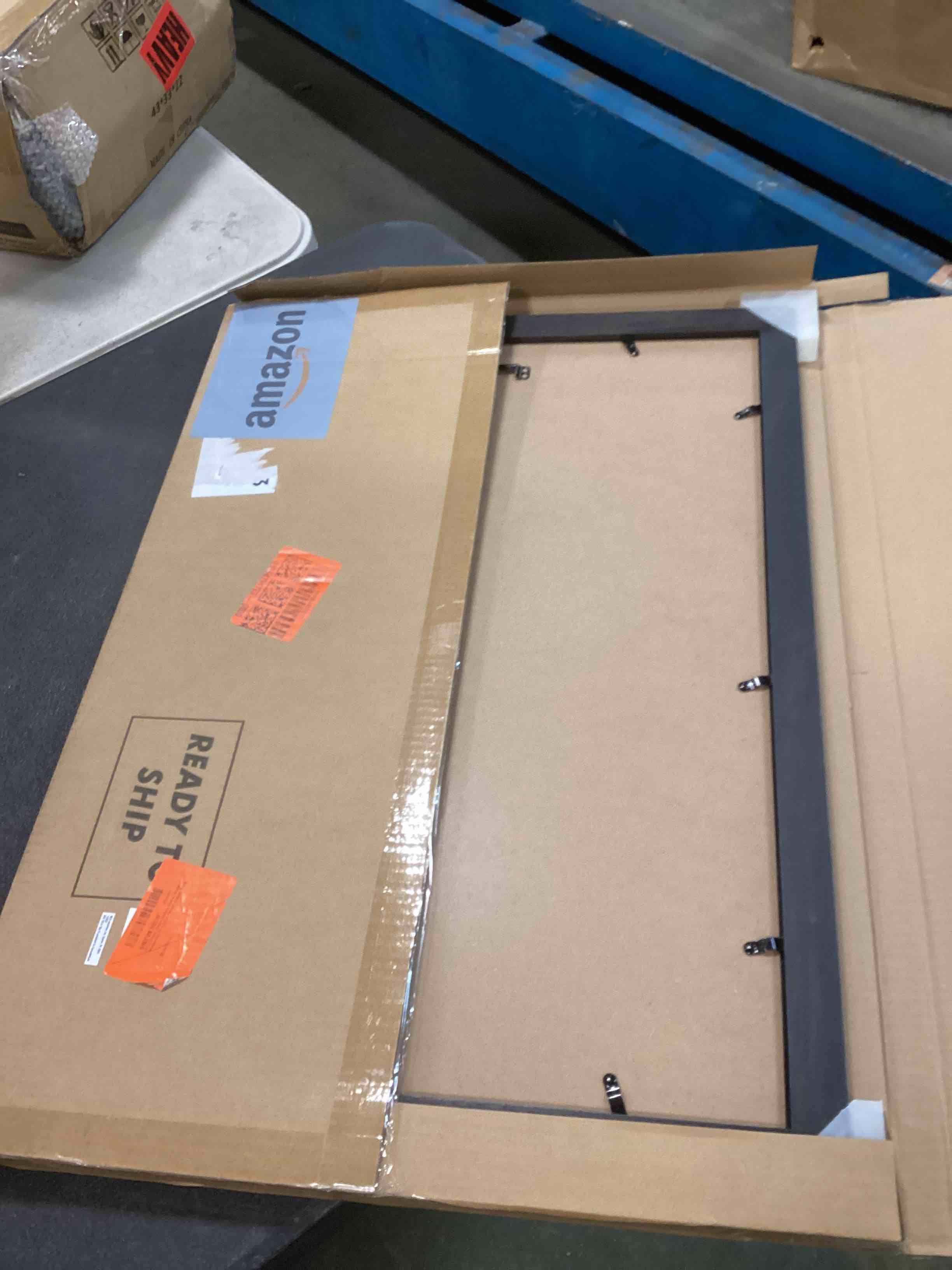 https://s3.amazonaws.com/lotting-images-prod/bidfta/PPE0350403_1729212326178.jpeg