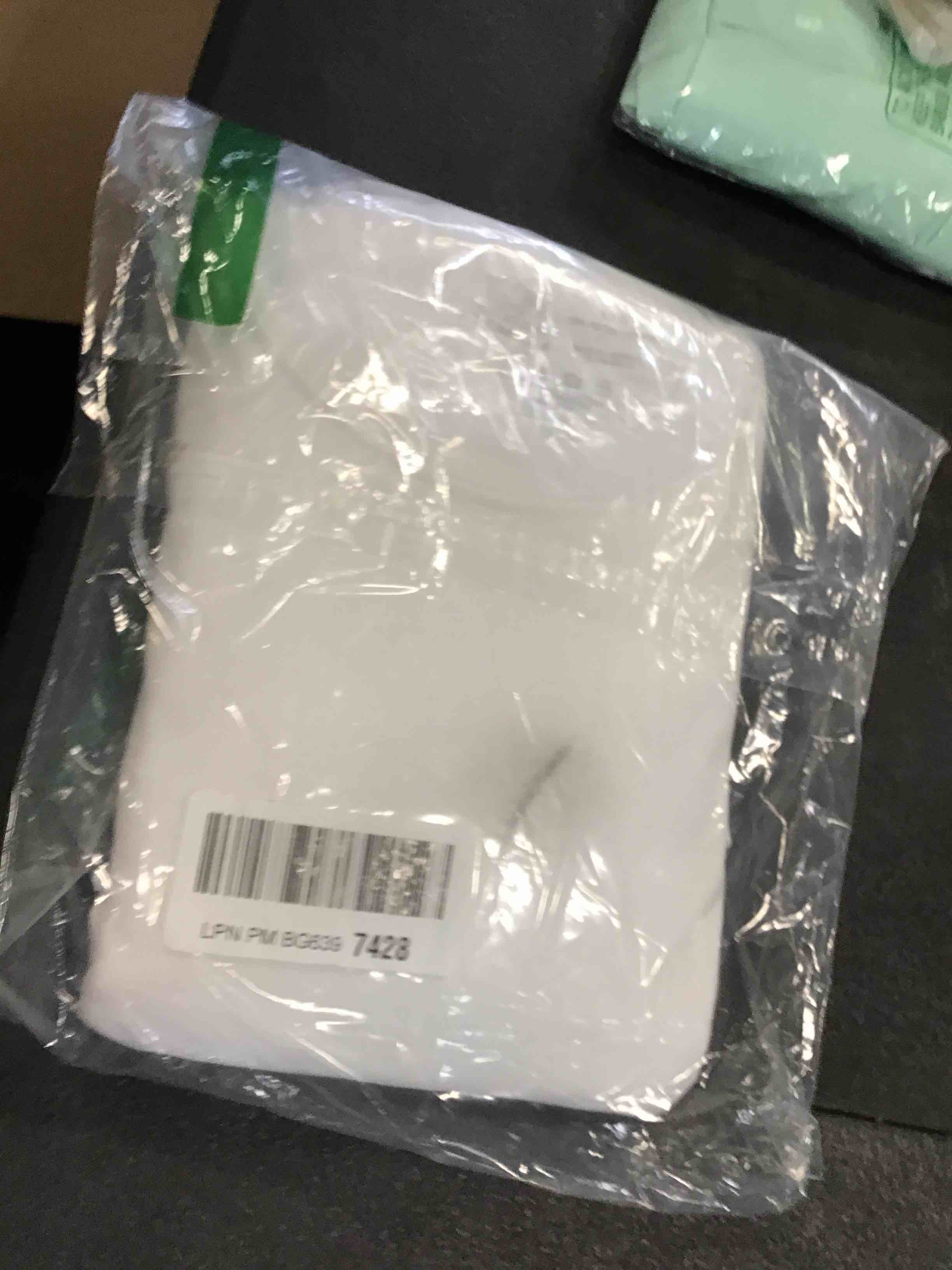 https://s3.amazonaws.com/lotting-images-prod/bidfta/PPE0350943_1728064581624.jpeg