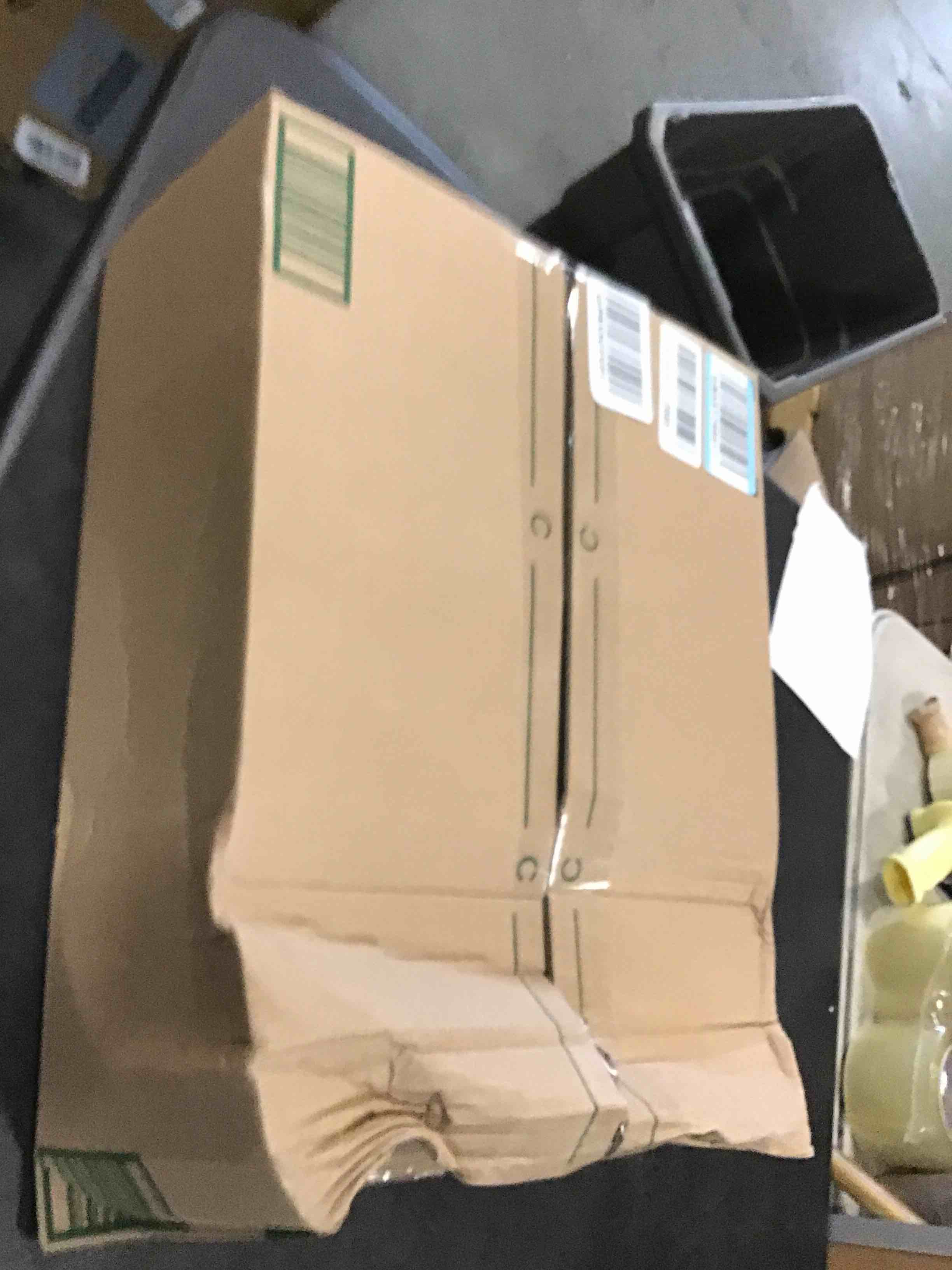 https://s3.amazonaws.com/lotting-images-prod/bidfta/PPE0351350_1728046862074.jpeg