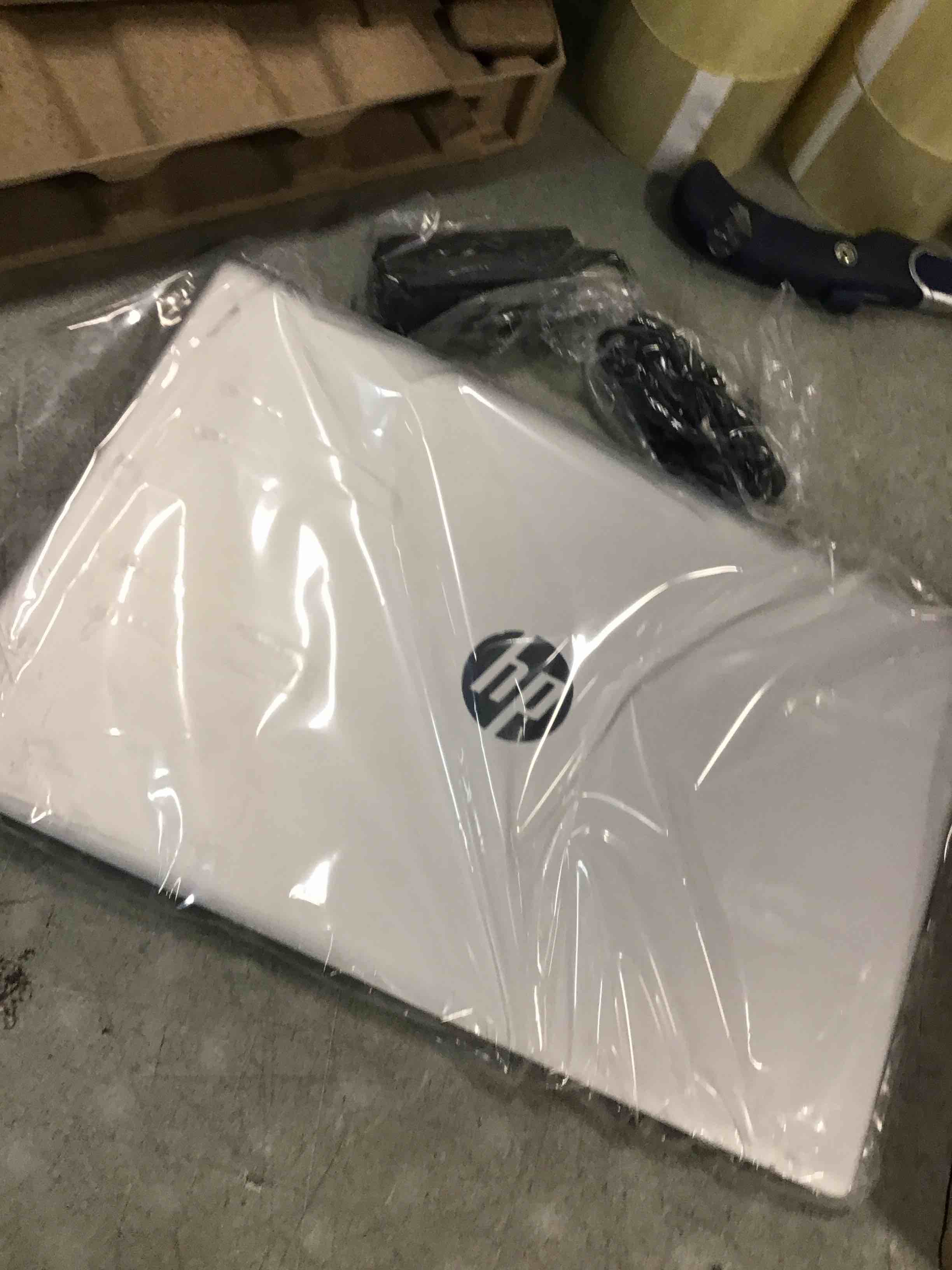 https://s3.amazonaws.com/lotting-images-prod/bidfta/PPE0351972_1727955550747.jpeg