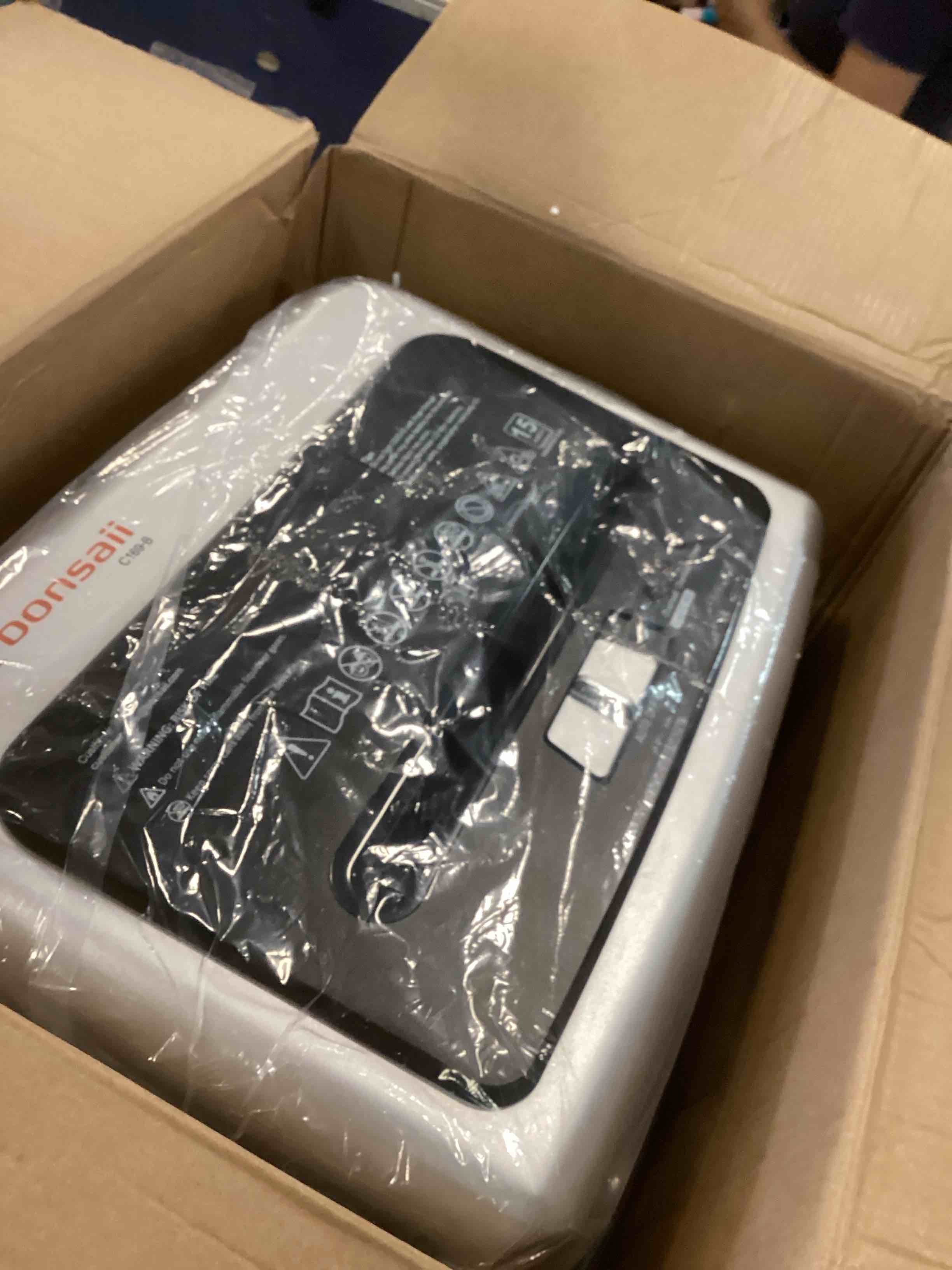 https://s3.amazonaws.com/lotting-images-prod/bidfta/PPE0352174_1728676599071.jpeg