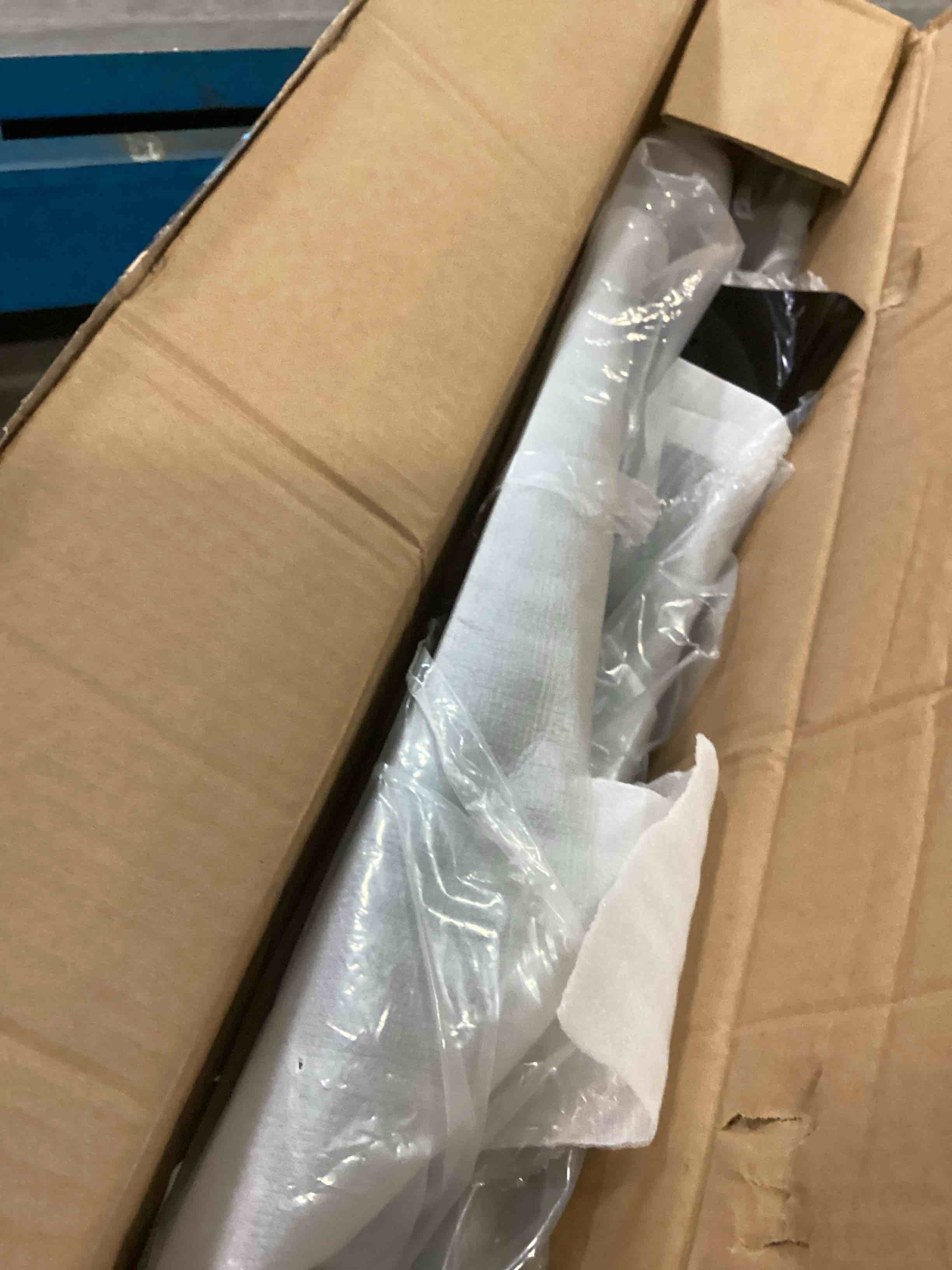 https://s3.amazonaws.com/lotting-images-prod/bidfta/PPE0352377_1728577680382.jpeg