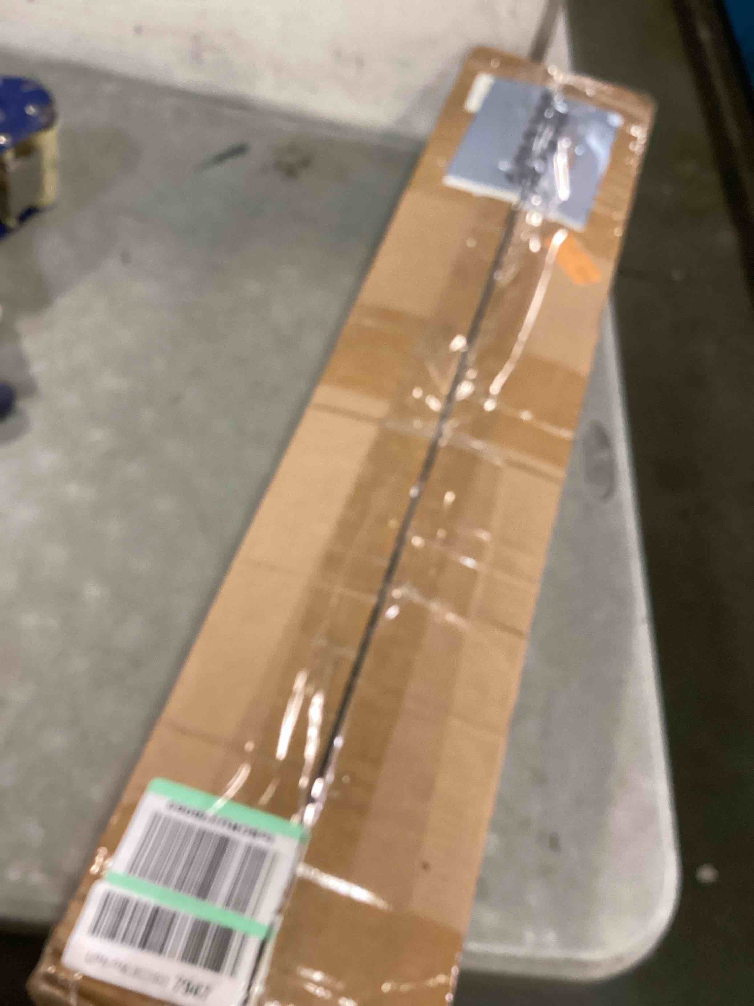 https://s3.amazonaws.com/lotting-images-prod/bidfta/PPE0352703_1728490870474.jpeg