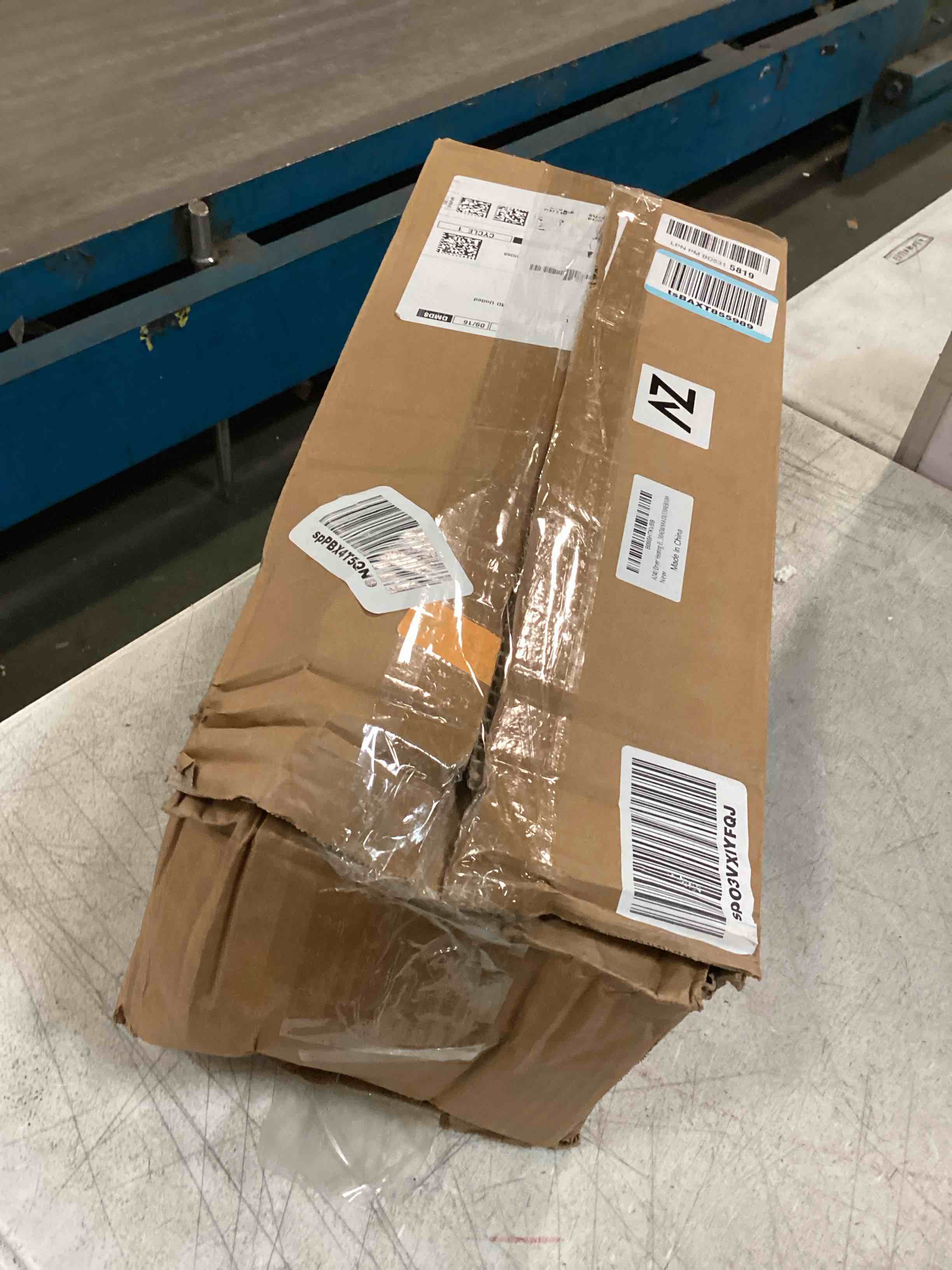 https://s3.amazonaws.com/lotting-images-prod/bidfta/PPE0352926_1728403808137.jpeg