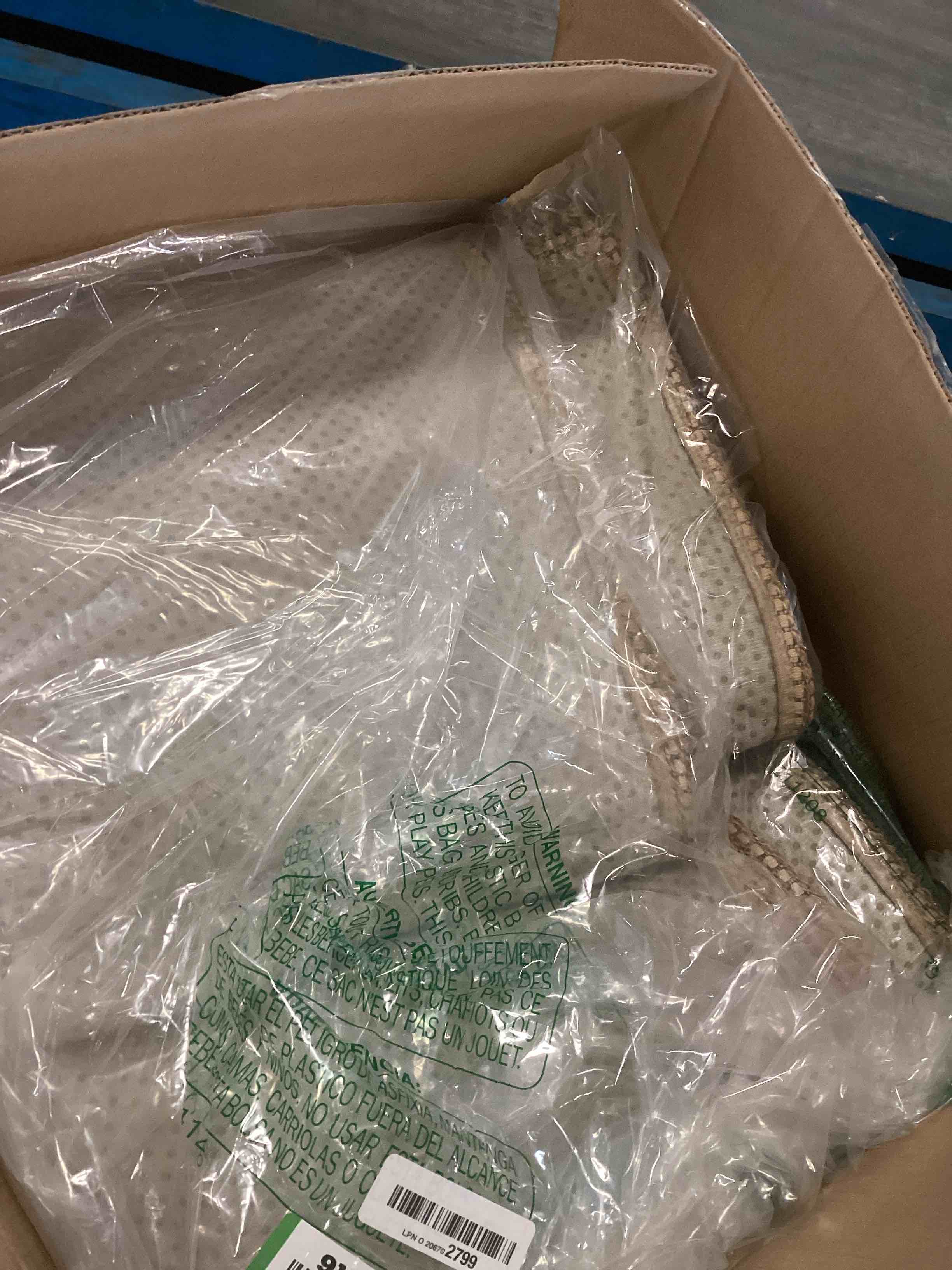 https://s3.amazonaws.com/lotting-images-prod/bidfta/PPE0353413_1728058575017.jpeg