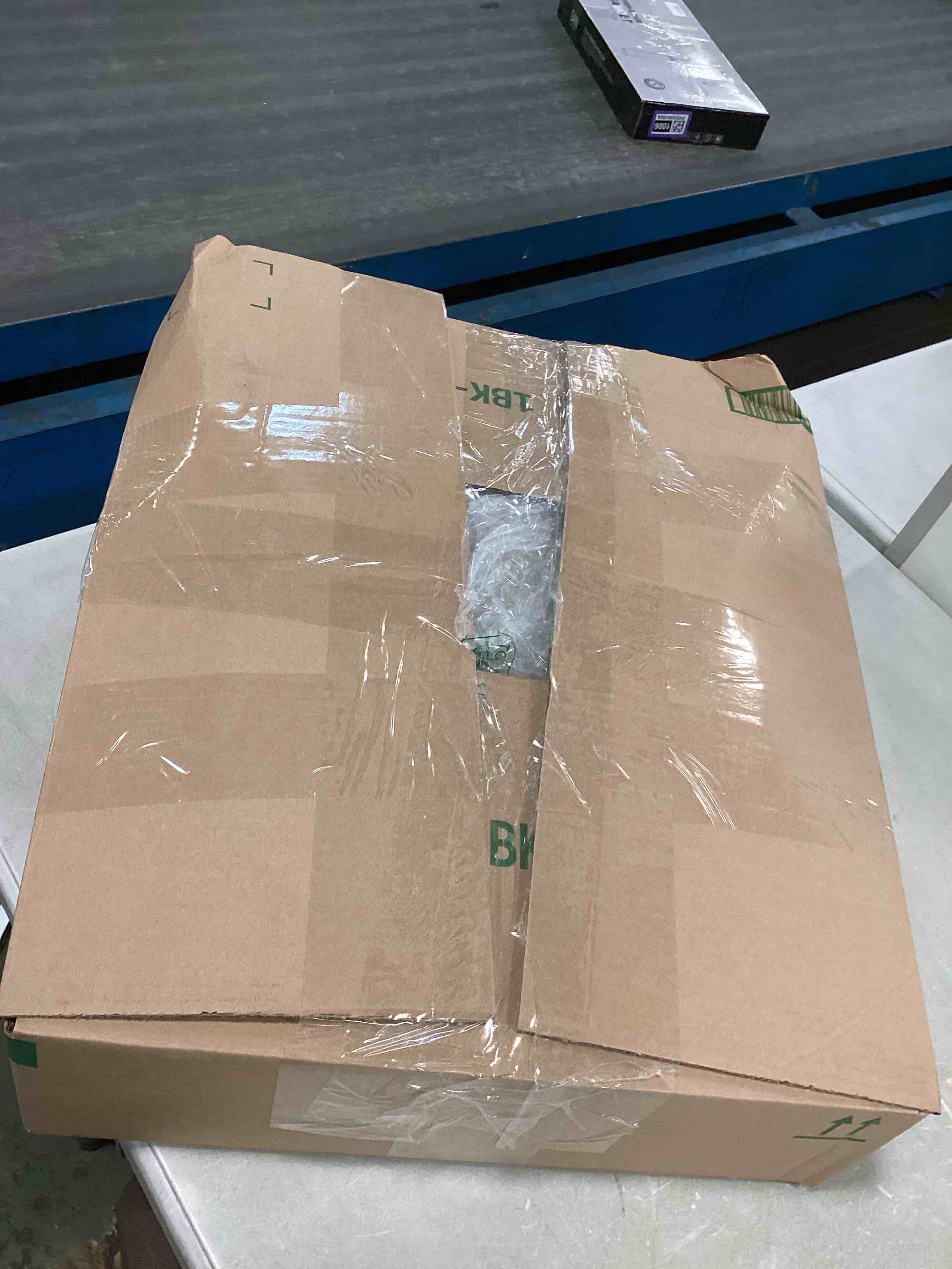 https://s3.amazonaws.com/lotting-images-prod/bidfta/PPE0353413_1728058591890.jpeg