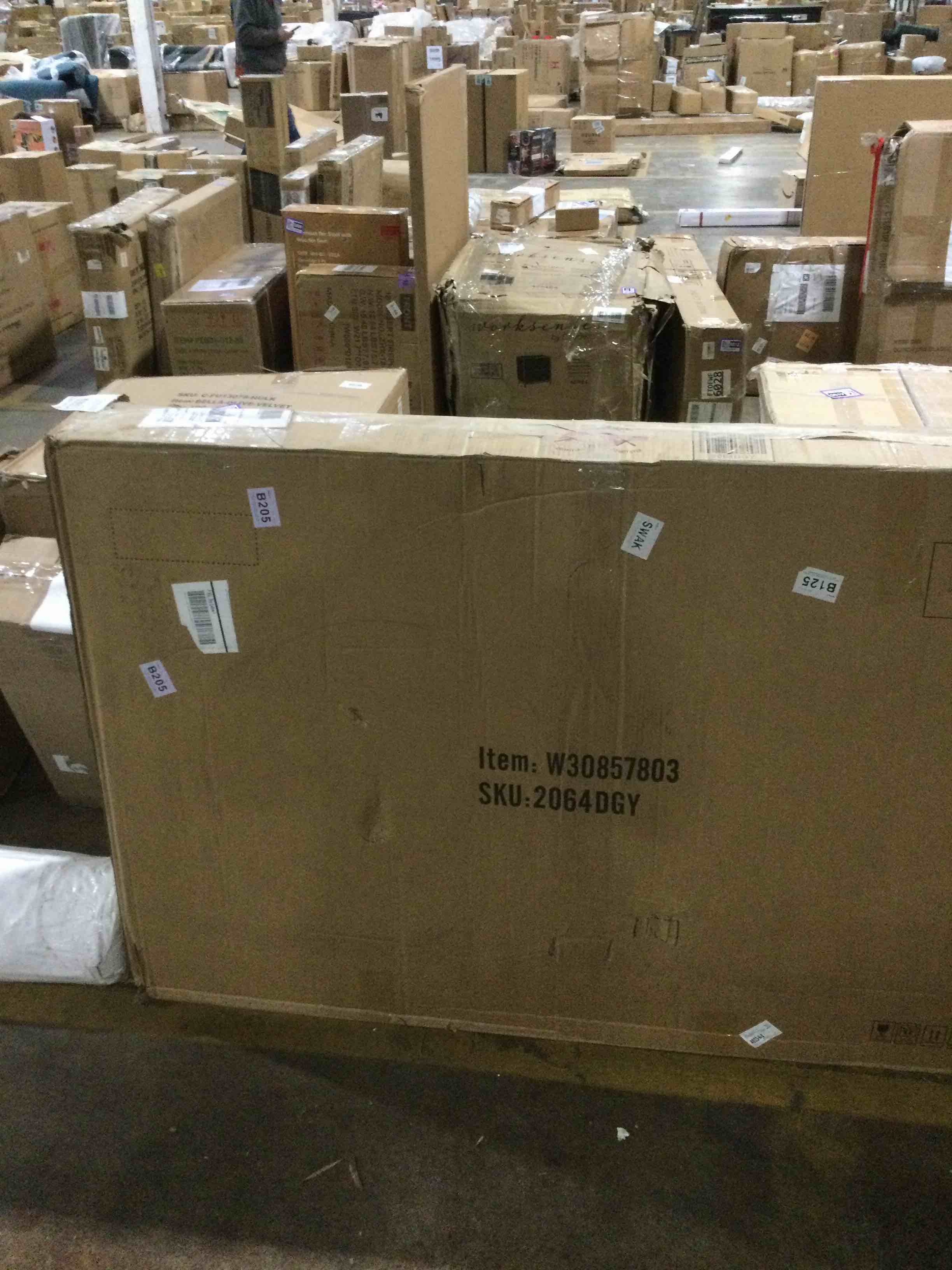 Arnbert Full 75.39" Wide Tufted Back Convertible Sofa