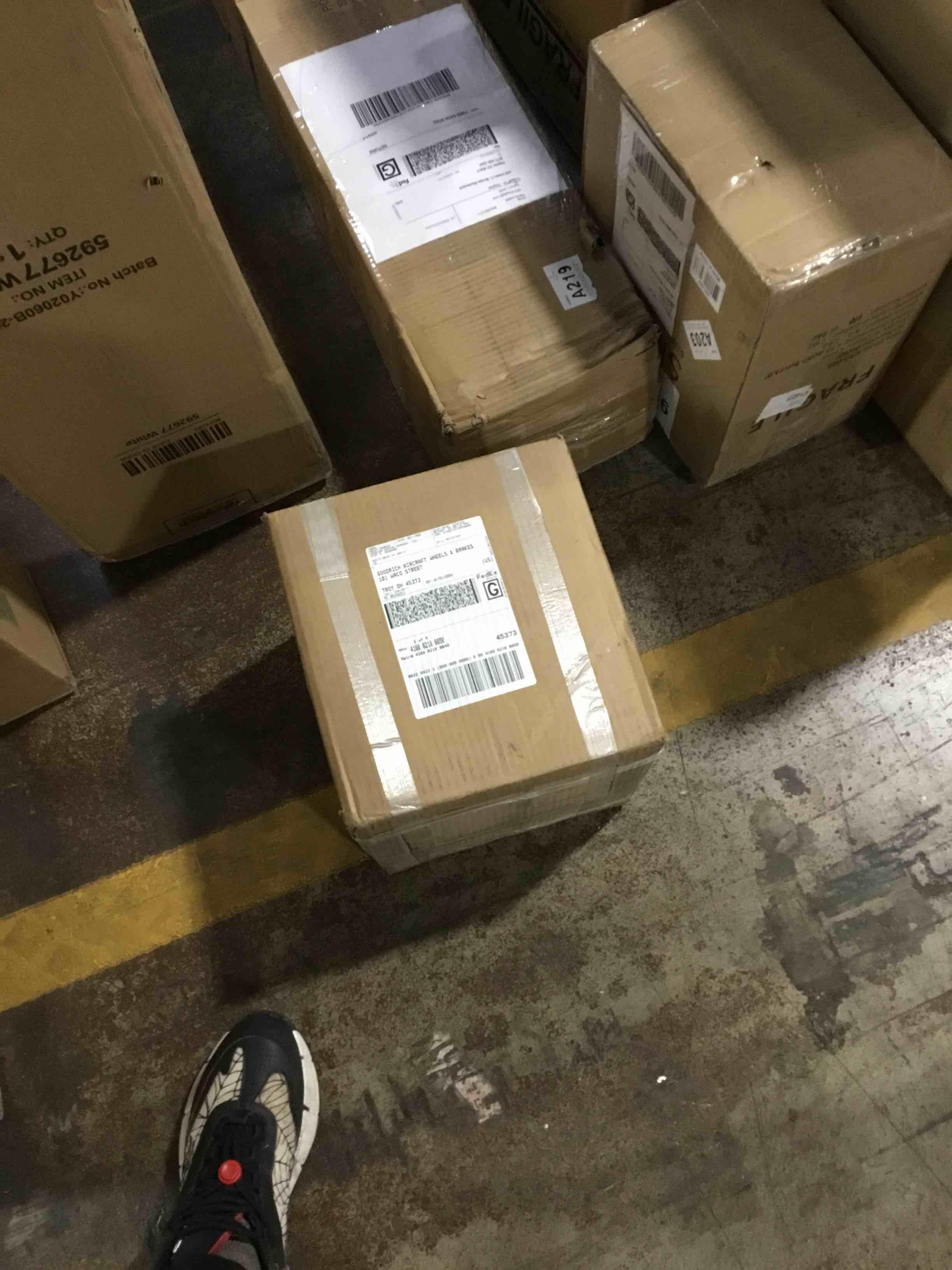 aircraft wheels breaks