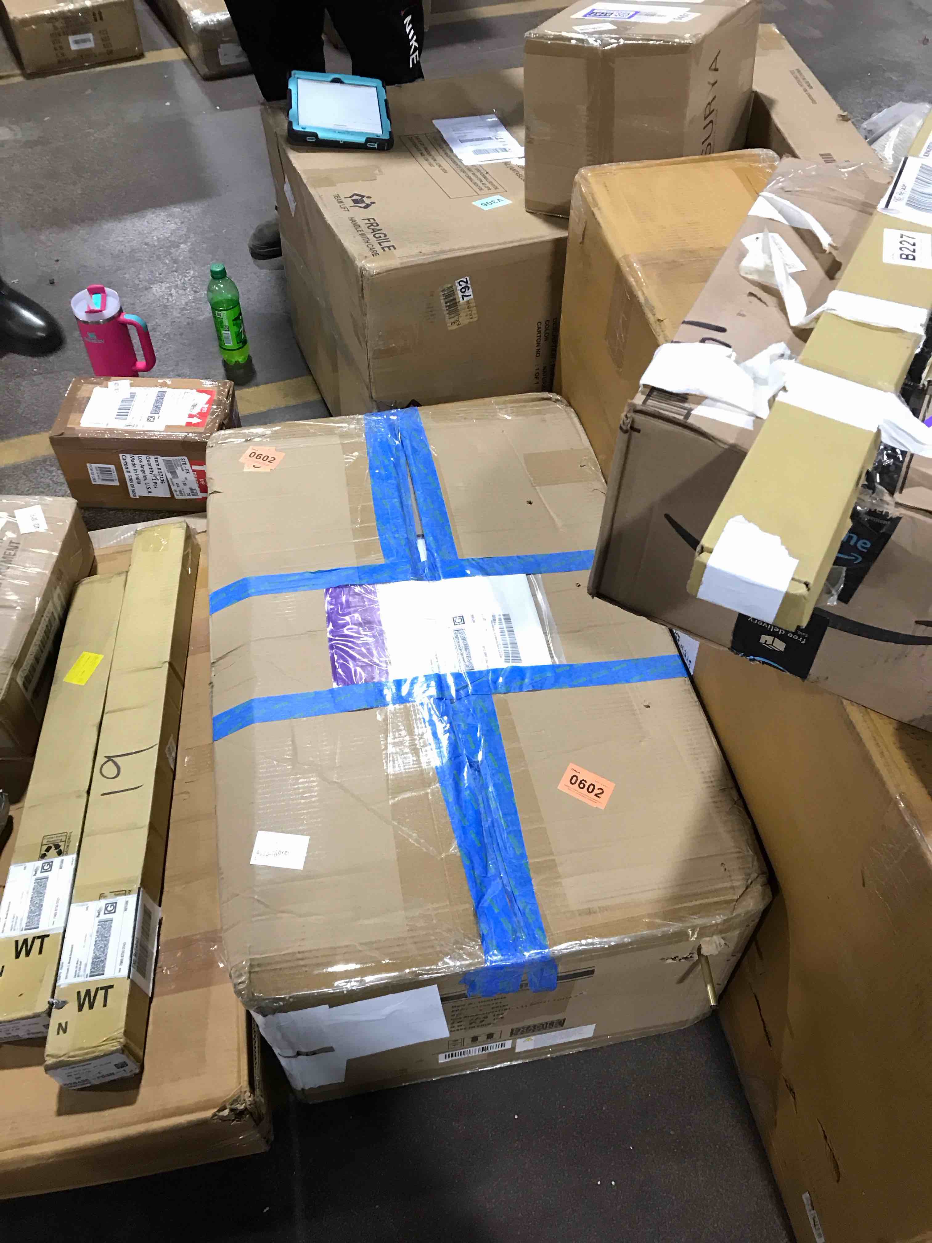 https://s3.amazonaws.com/lotting-images-prod/bidfta/PPE0355819_1733164846027.jpeg