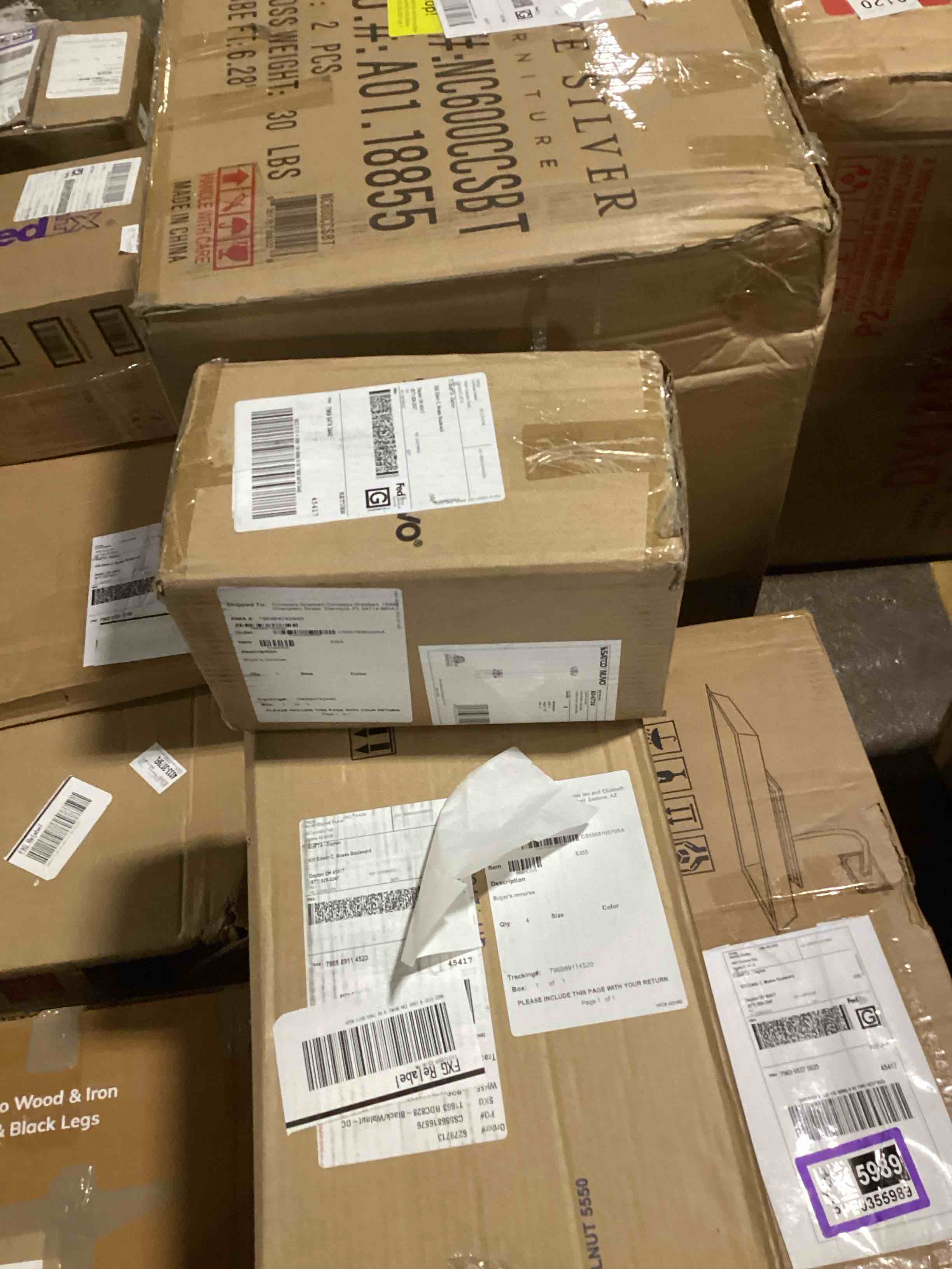 https://s3.amazonaws.com/lotting-images-prod/bidfta/PPE0355898_1733157882231.jpeg