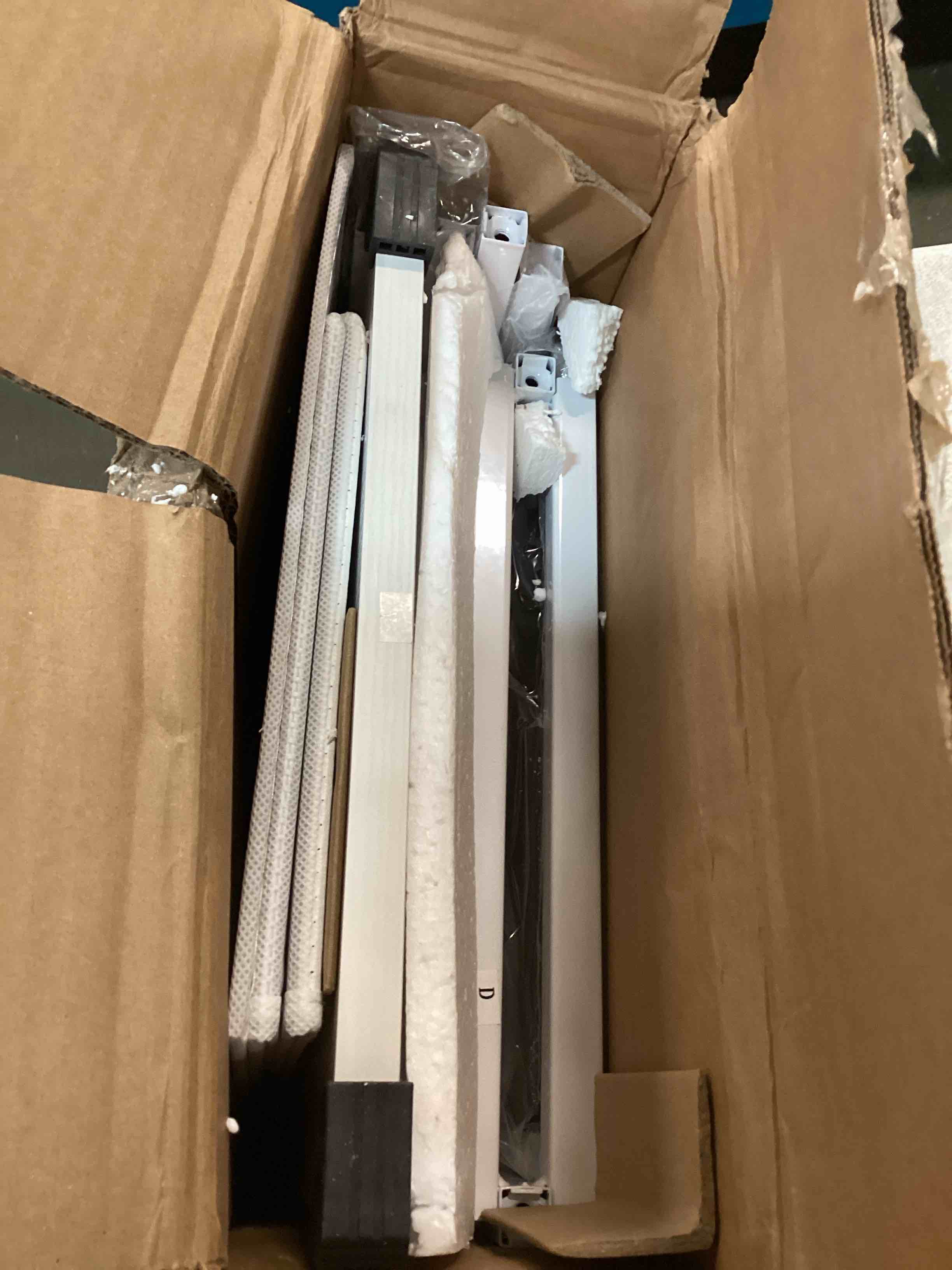 https://s3.amazonaws.com/lotting-images-prod/bidfta/PPE0356932_1728000681861.jpeg
