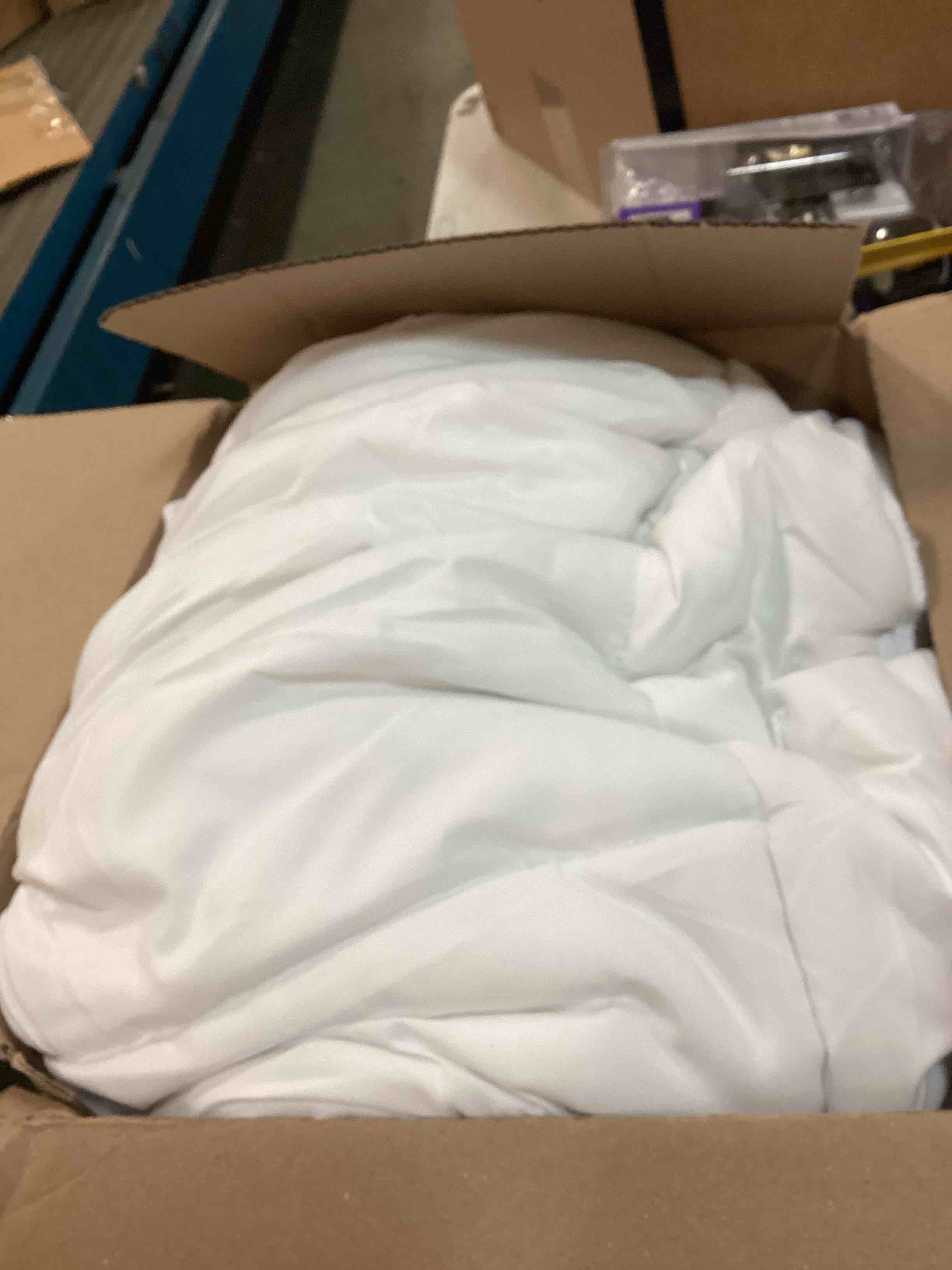 https://s3.amazonaws.com/lotting-images-prod/bidfta/PPE0356953_1727997408816.jpeg