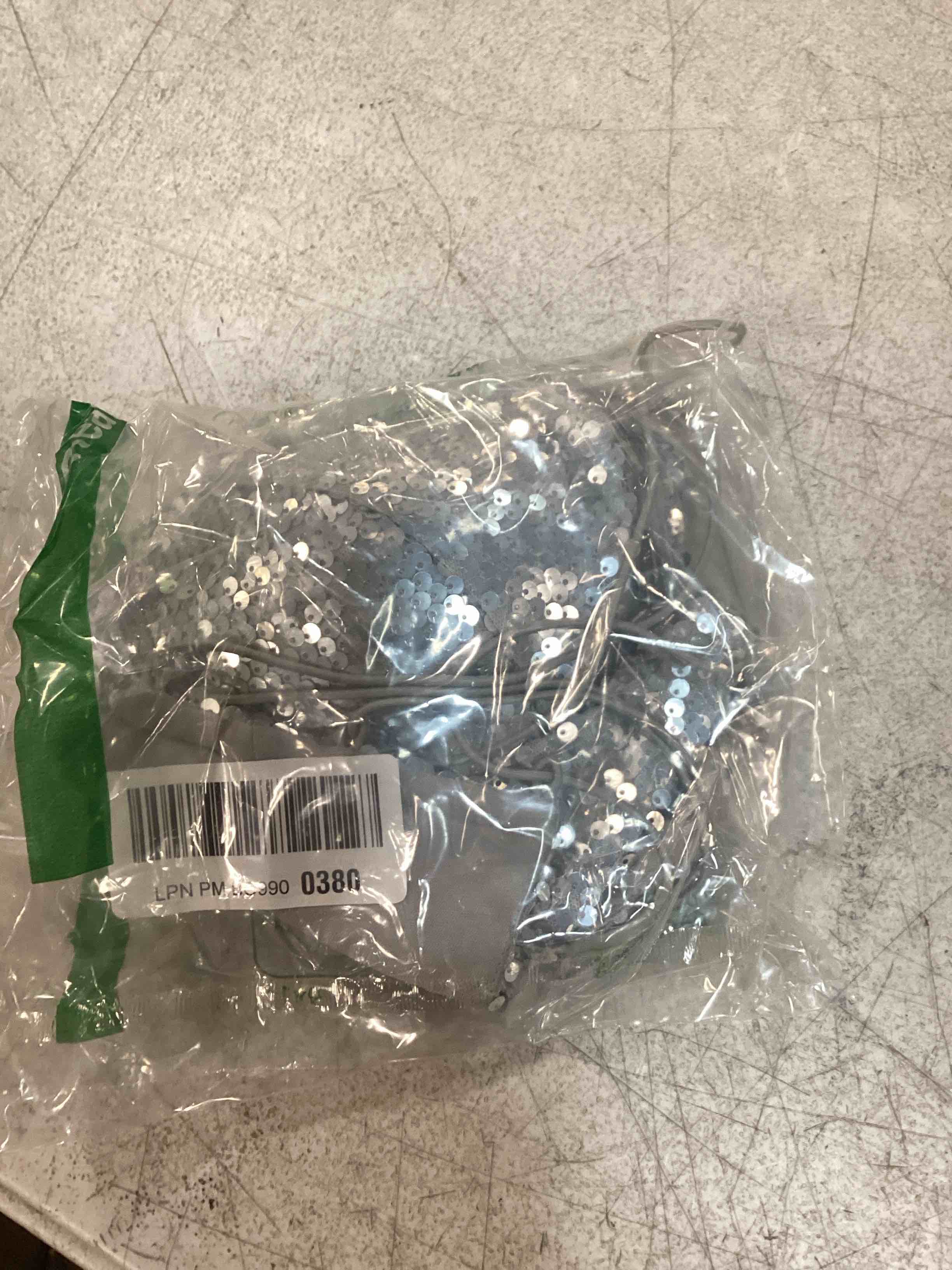 https://s3.amazonaws.com/lotting-images-prod/bidfta/PPE0357042_1727931078722.jpeg