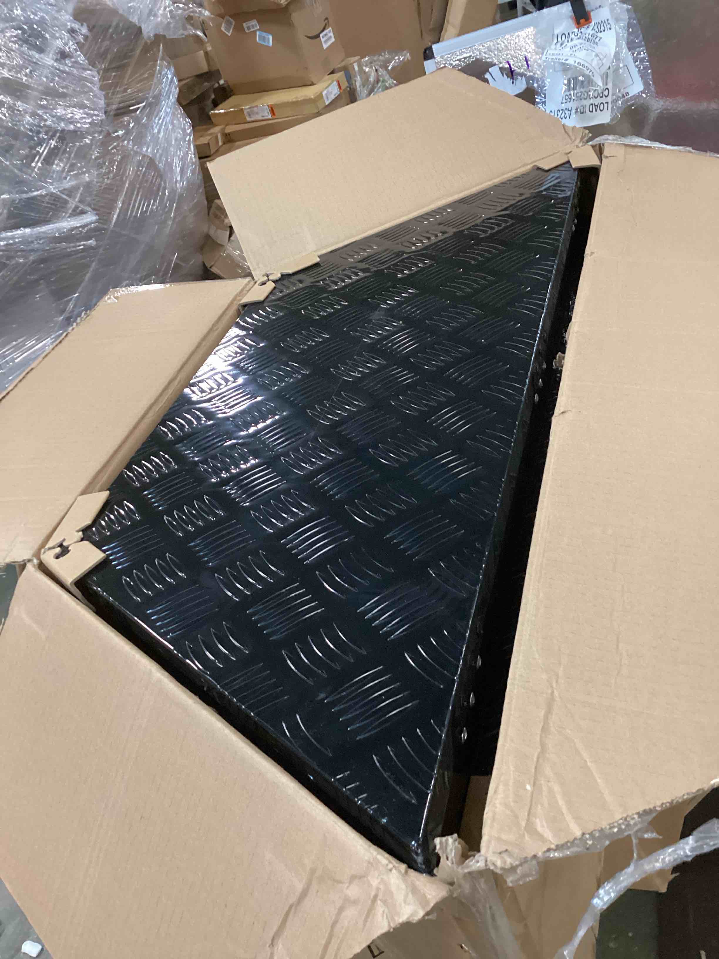 https://s3.amazonaws.com/lotting-images-prod/bidfta/PPE0357293_1727759737496.jpeg