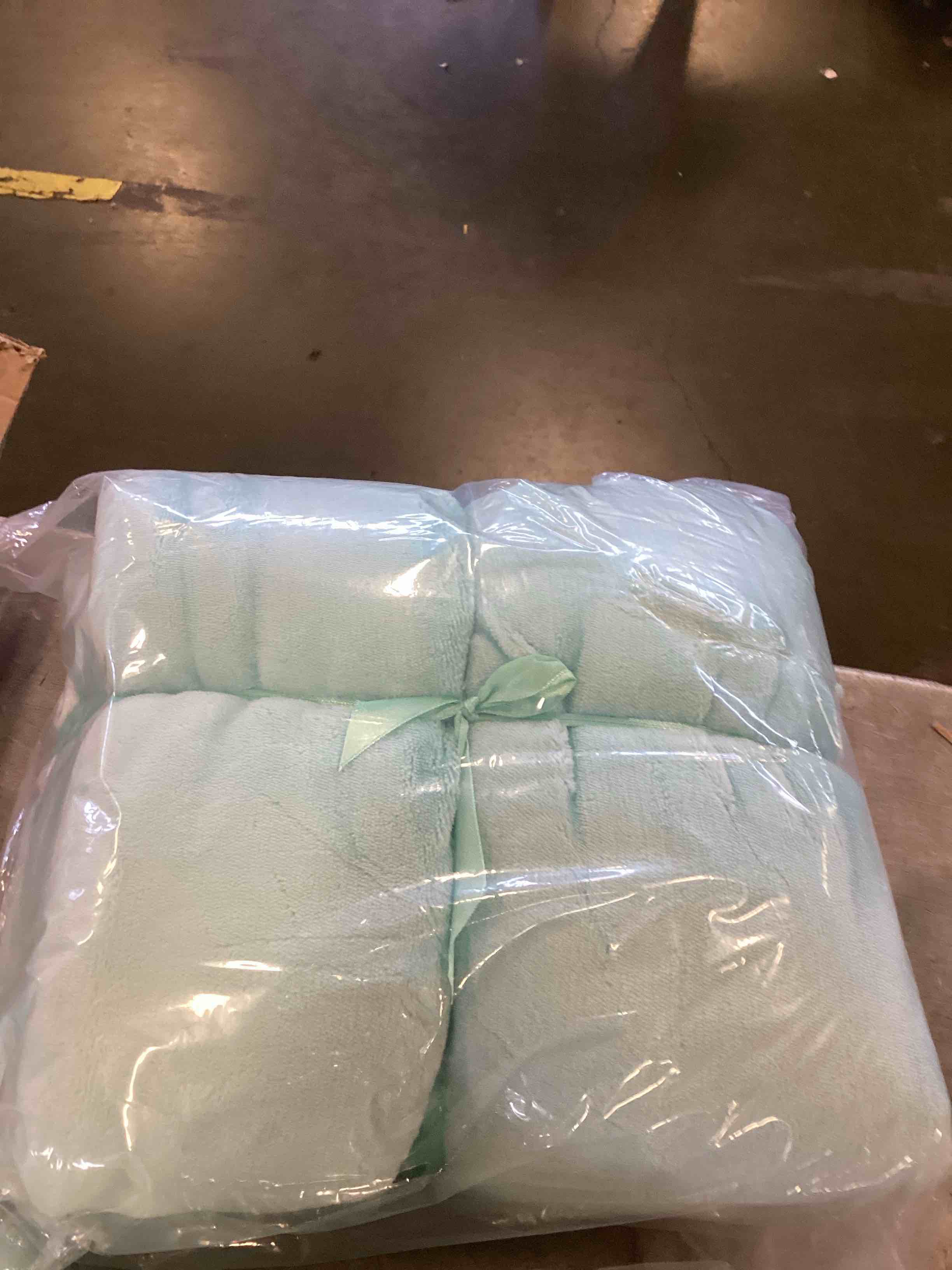 Pet Blanket for Cats & Small Dogs, DoubleSide Sherpa Blanket for Pets