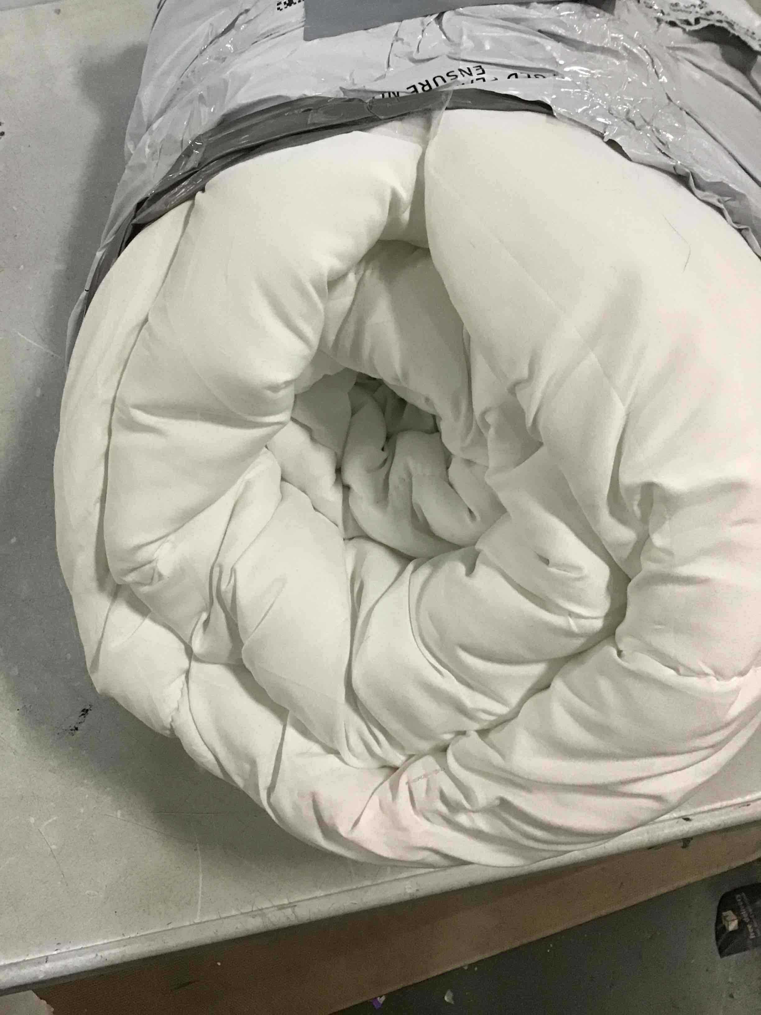 https://s3.amazonaws.com/lotting-images-prod/bidfta/PPE0360610_1728965014956.jpeg