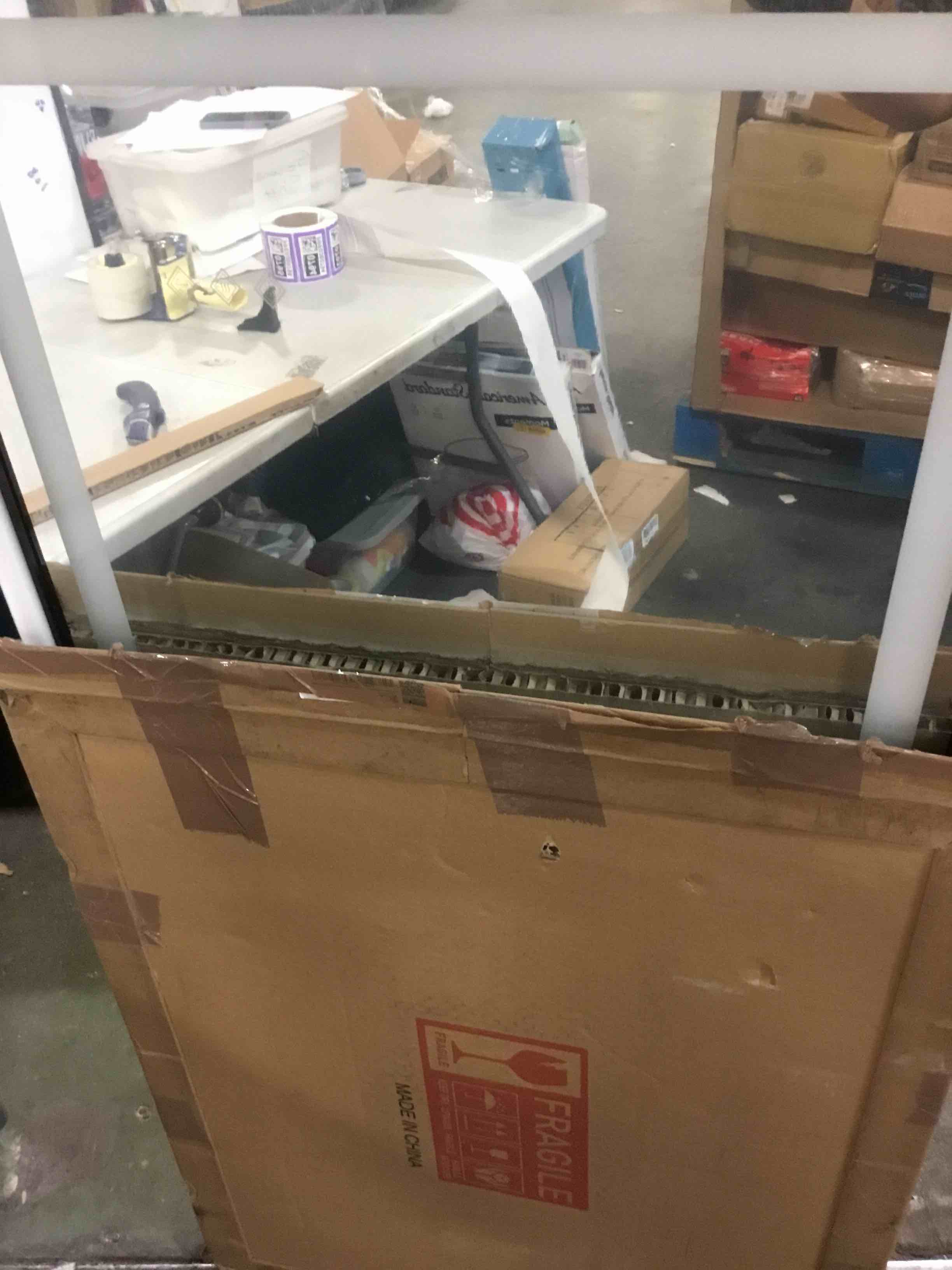 https://s3.amazonaws.com/lotting-images-prod/bidfta/PPE0360800_1728704955280.jpeg