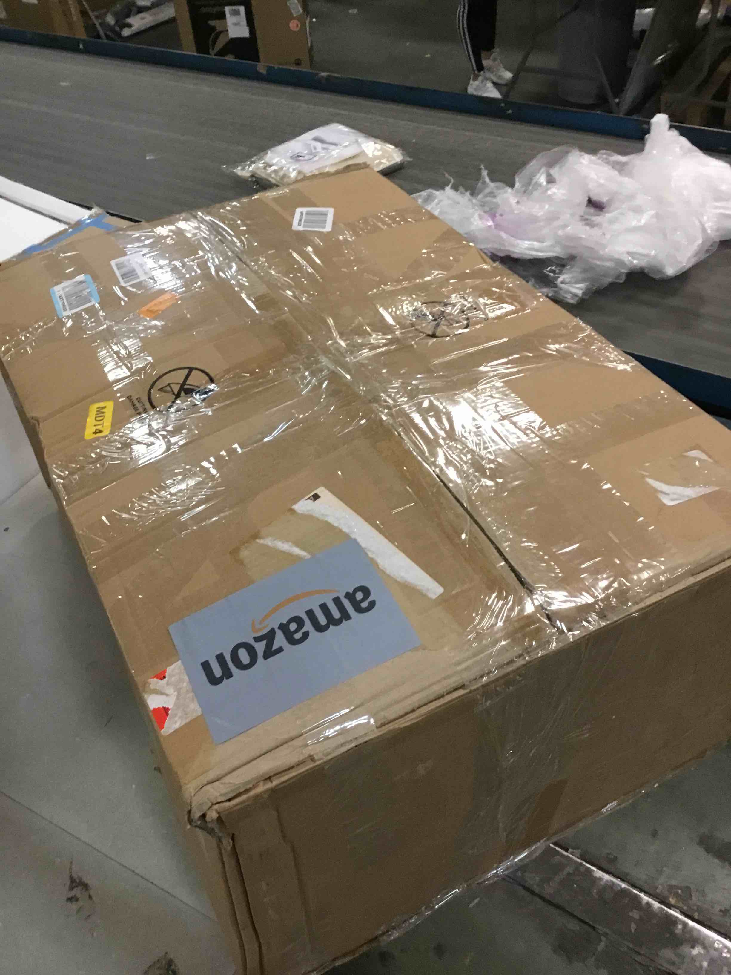 https://s3.amazonaws.com/lotting-images-prod/bidfta/PPE0360844_1728697811952.jpeg
