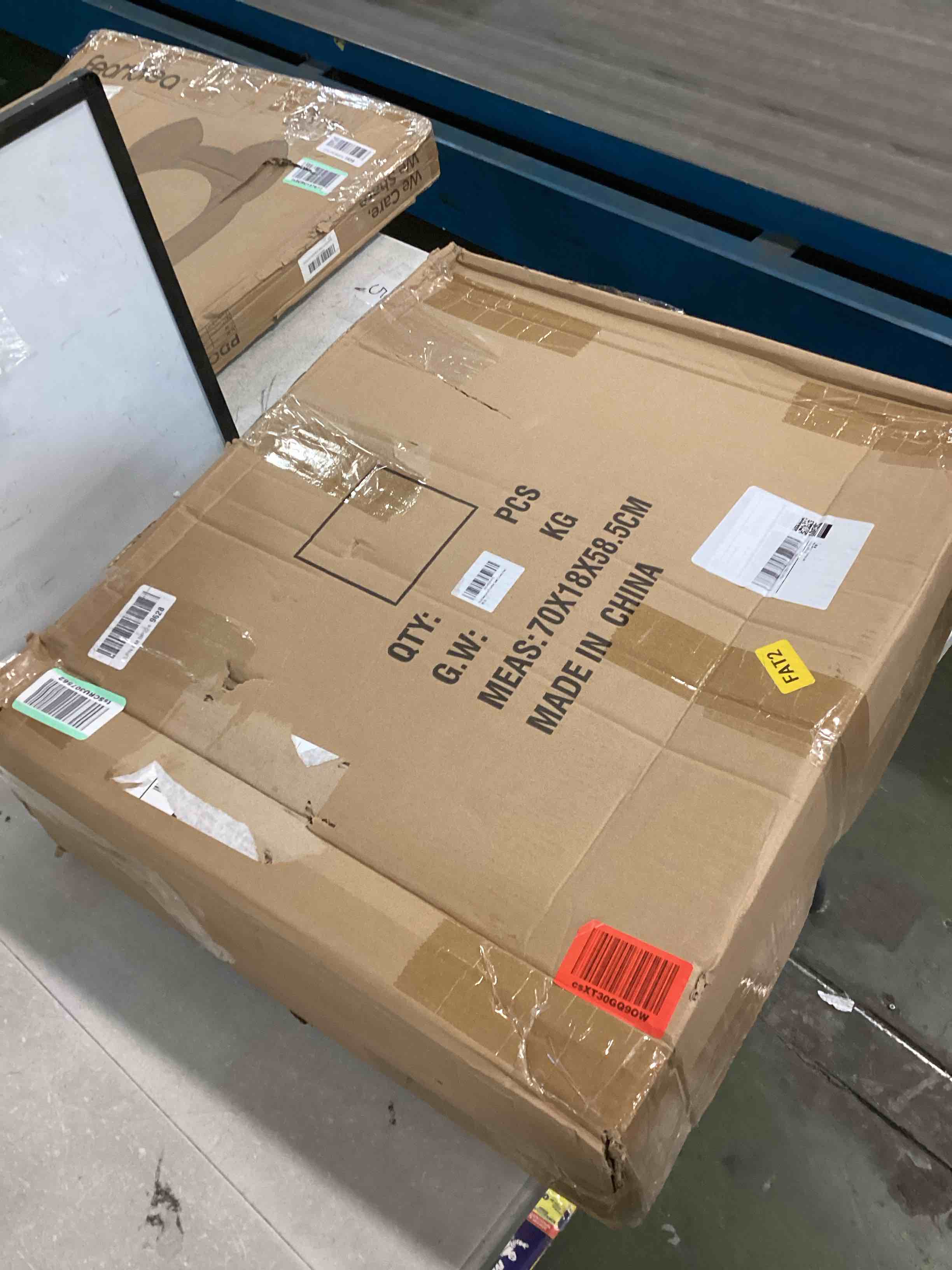 https://s3.amazonaws.com/lotting-images-prod/bidfta/PPE0361069_1728598796847.jpeg